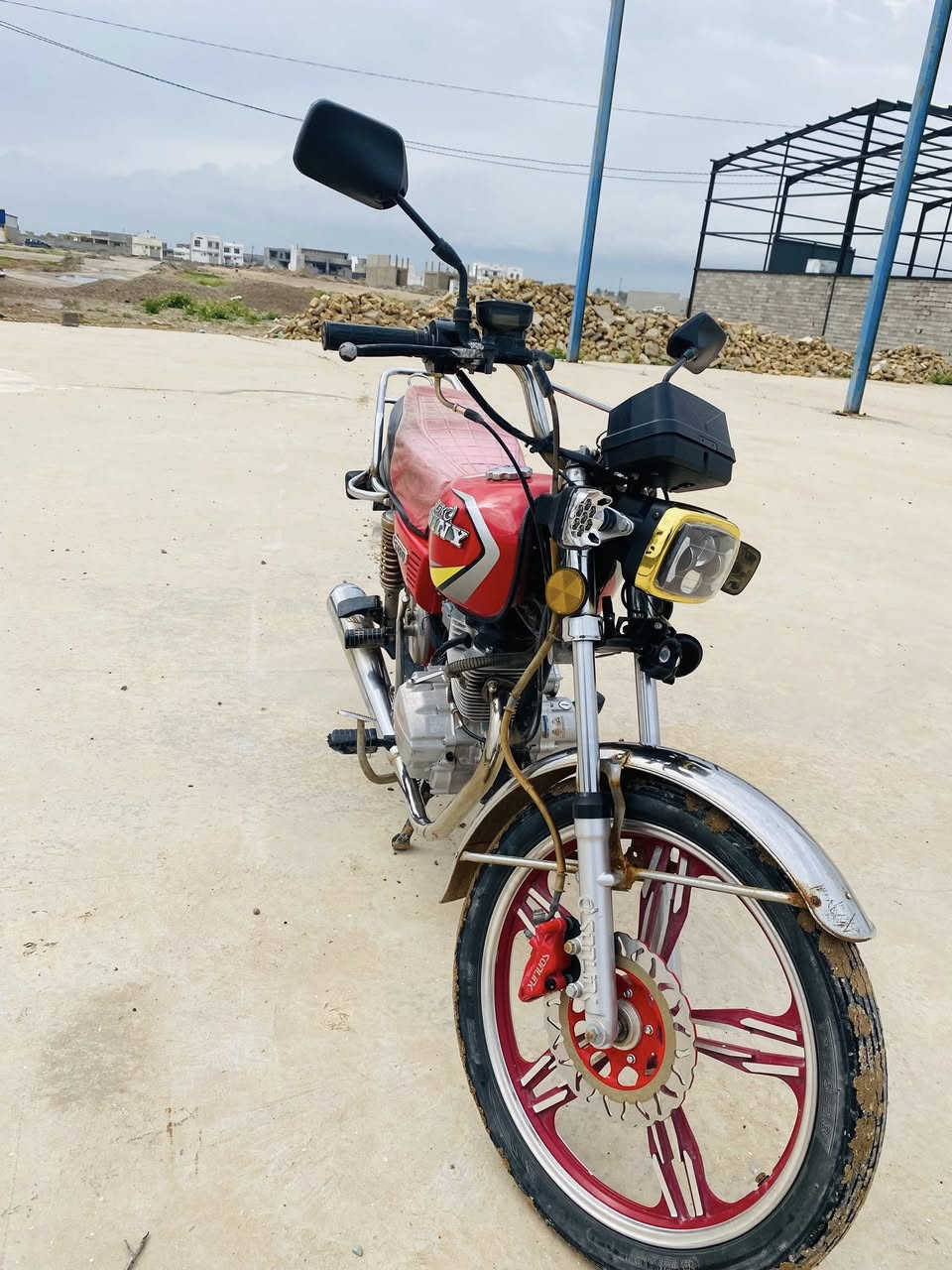 من رخصت الادمن
دراجه sonlink 22 نضافه مثل ما موضح بالصور الدراجه مجفته تجفيت عام تعال خاص ادزلك القائمه مال تجفيت سعر 375 وبي مجال مكاني سامراء 
***********
