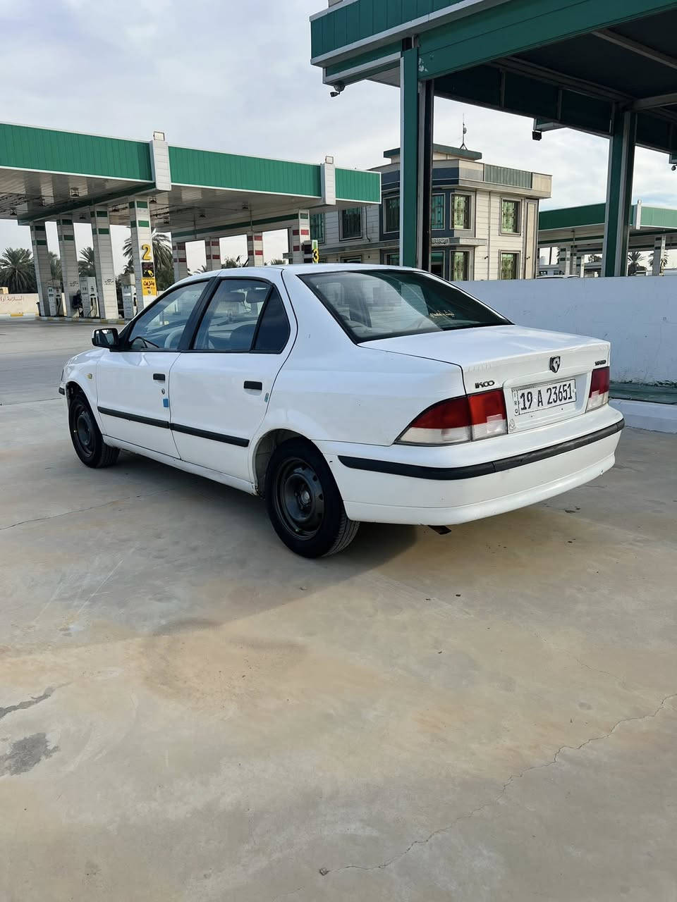 سلام عليكم
سمند 2010 للبيع رقم كربلاء انكليزي سنوية 2026 مشروع وطني تحويل مباشر 
السيارة حلوة شوفت العين بدون خياسات دوسها معمرة وبيها طخة يم قبق البانزين كلش زغيرة 5 چويات باقي السيارة نضيف 
تايرات زوج امامي جديد تخم ويل مصبوغ  جديد 
درايم شفتات جدد داينمو جديد 
مكاني بغداد محمودية ناحية الرشيد رقمي ***********
السعر 38 .
