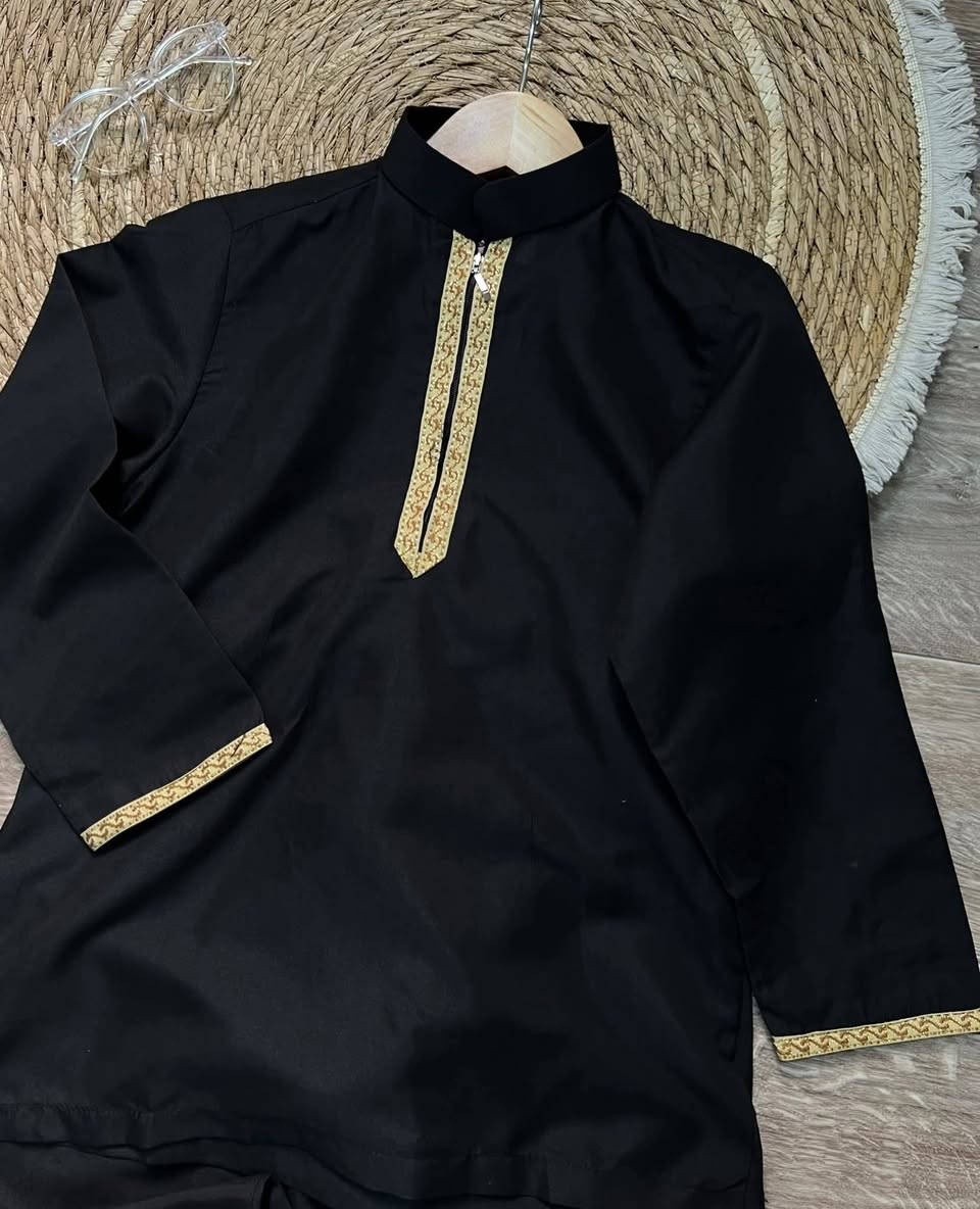 📌 سعر الزي : 20 ألف 
🚚 التوصيل: 5 آلاف لجميع محافظات 
👕 القماش: عباية سندرلإ الأصلي

📏 المقاسات :S - M - L - XL

     XXL - 3XL - 4XL

📩 لإتمام الحجز، يرجى 

☎️    ***********

