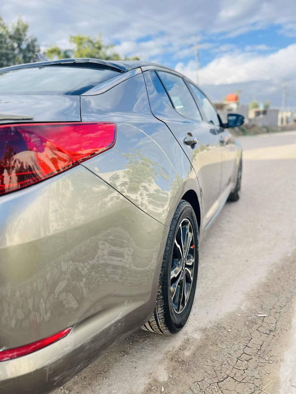 اوبتما 2012 كلين بدون حادث بيه قطعتين صبغ رقم بغداد تحويل مباشر ثاني يوم بيه جاملغ خلفي وباب فقط بدون داخل 5 ويل كل تحكم ستيرن مكينه 2400 بجم كبس السياره حيل جديده جاهزة كير مكينه تبريد السعر 107وبيه مجال للشراي أقره المنشور زين واتصل لا تسالني شبيهة مابيه مكاني حله وهذا رقمي ***********
