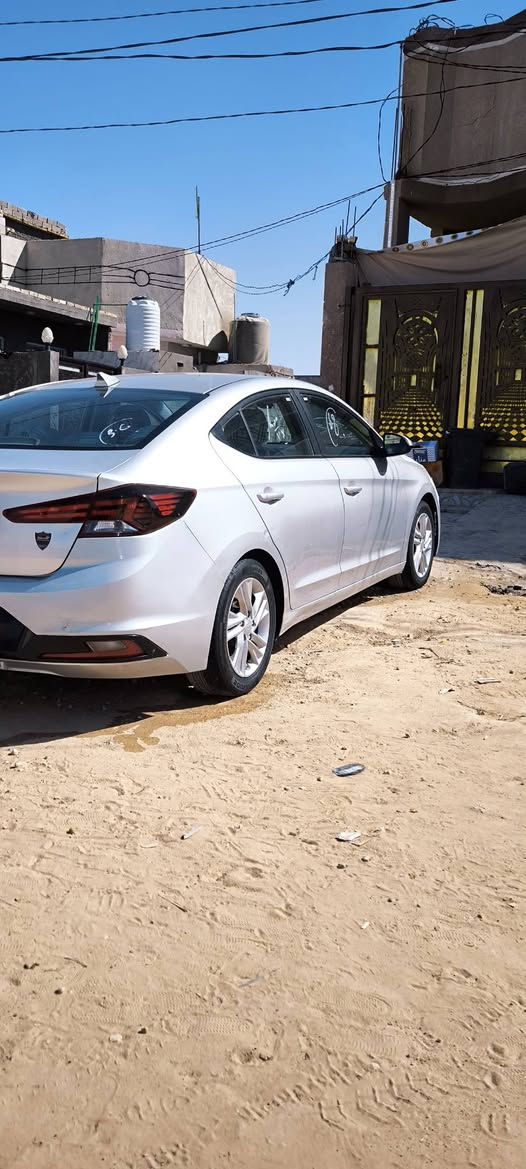 لنترا 2019 بيها 5 قطع صبغ السياره كلها ليبل واحد ومابيها داخل مكينه مامفتوحه وجديد كلش وعلمن صور السونار مرفق مع الصور السنويه ماصاقطه بعد بيها شهرين ❤️ السعر 117 ❤️ المكان كربلاء المقدسة ❤️السياره شرط تحويل فقط الاتصال على رقم *********** ابوحيدرالحسناري
