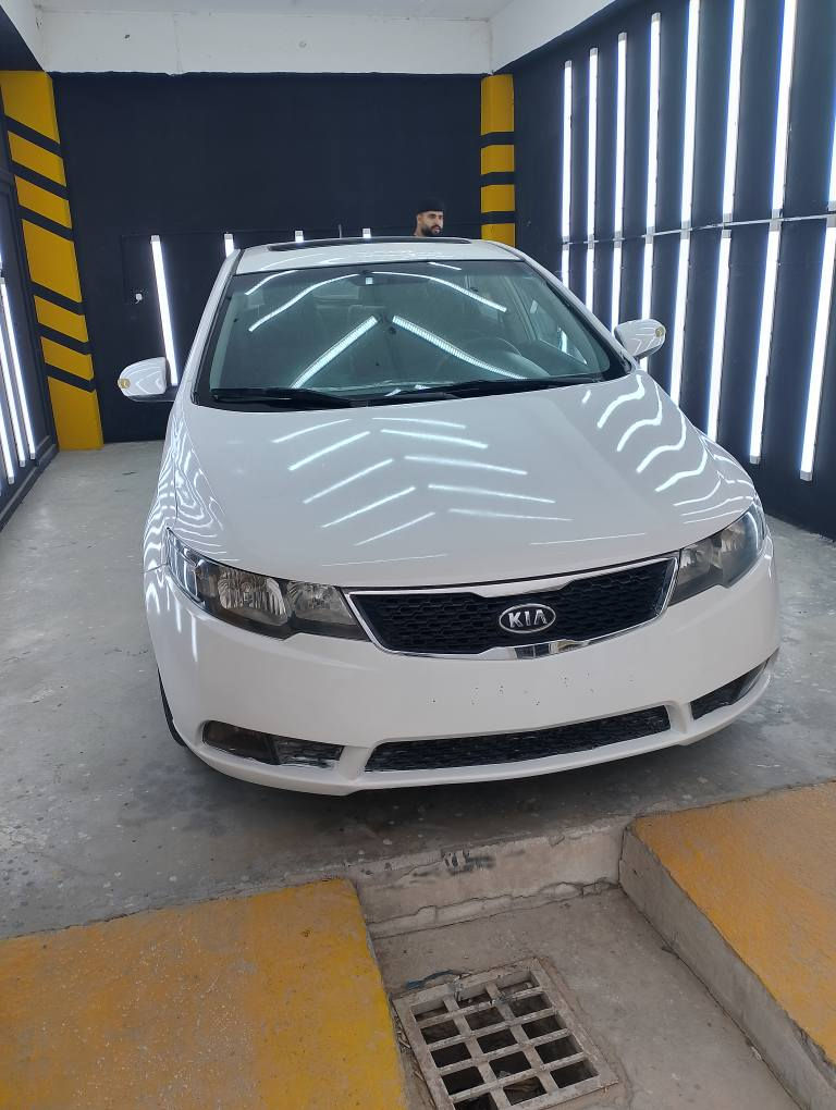 Kia cerato 
77ورقةو مةجال
موديل 2011
حيزام بوياخ نية من بةشةرتى حيزام بوياخ ئةيفرؤشم 
سةنةوى تا 2030 تازةية 
بةناوى خومةوةية 
گيرؤ و مةكينة بةشةرت
*********** كالار, السليمانية
