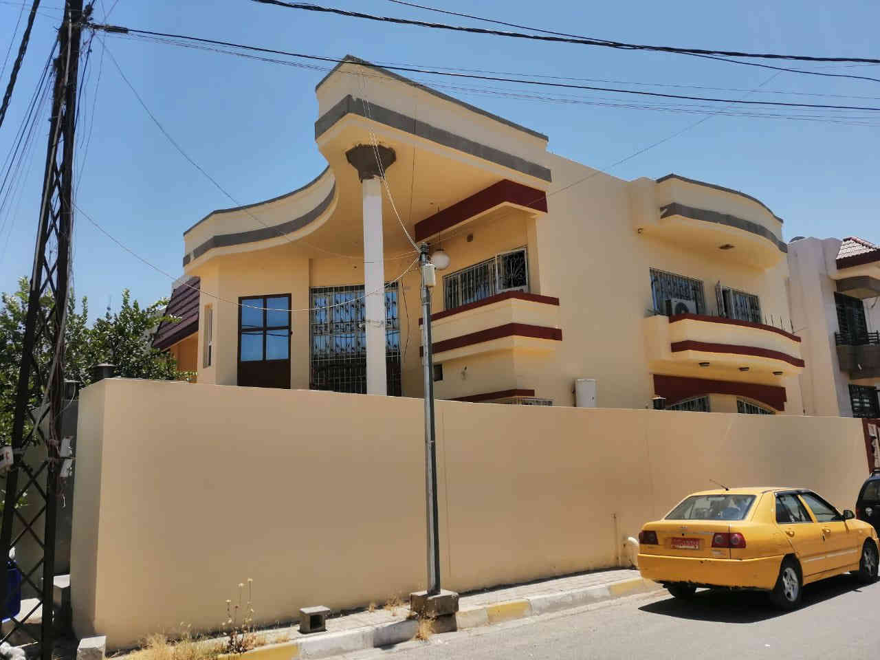 صباغ داخلي وخارجي كافت العمال الاصباغ المكان  الشغل نضيف اتصلو عل رقم ***********
