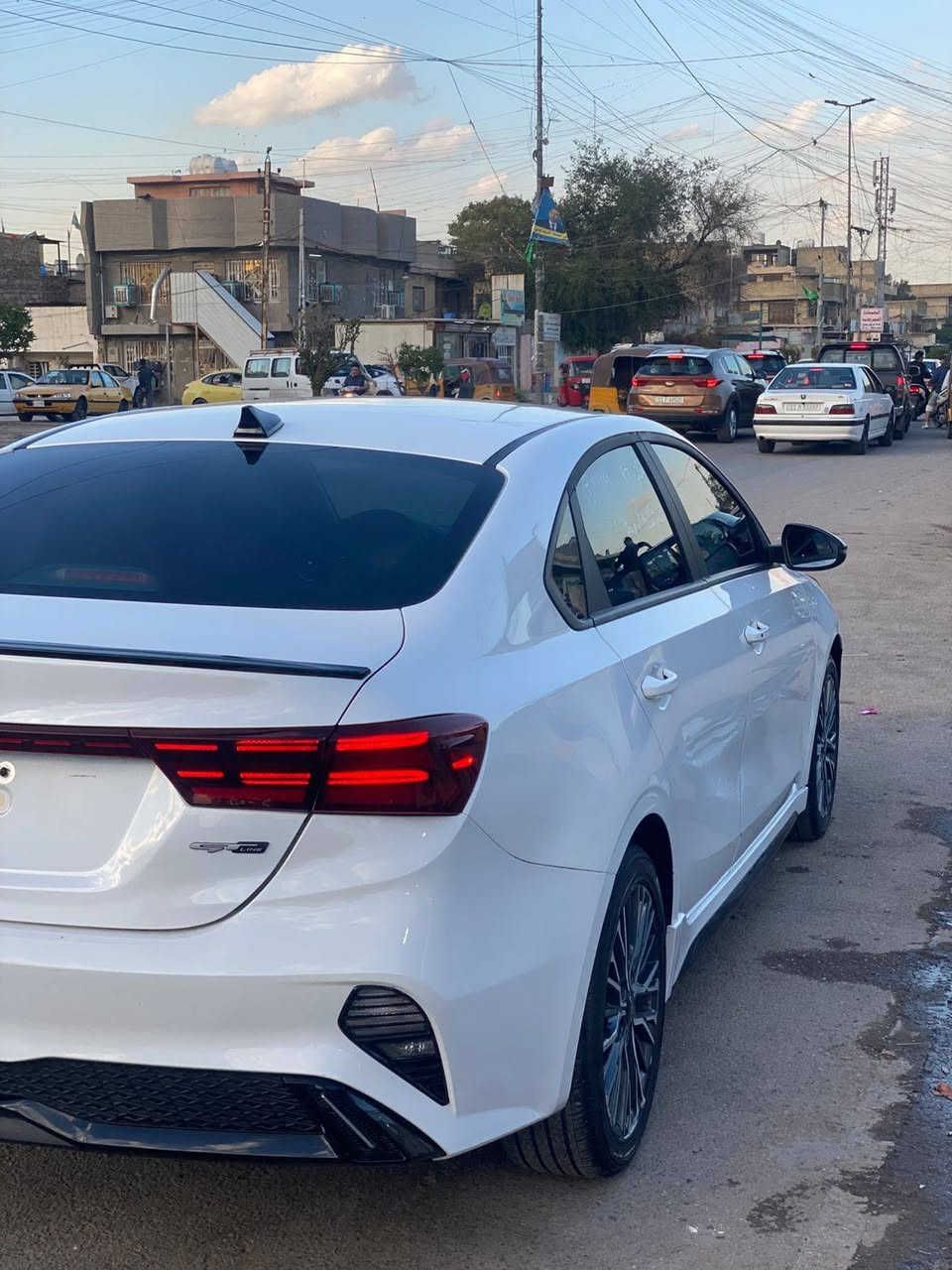 سلام عليكم مره خصت الدمن فورتي 24 وارد أمريكي حادثها يخبل العنوان بغداد ***********
