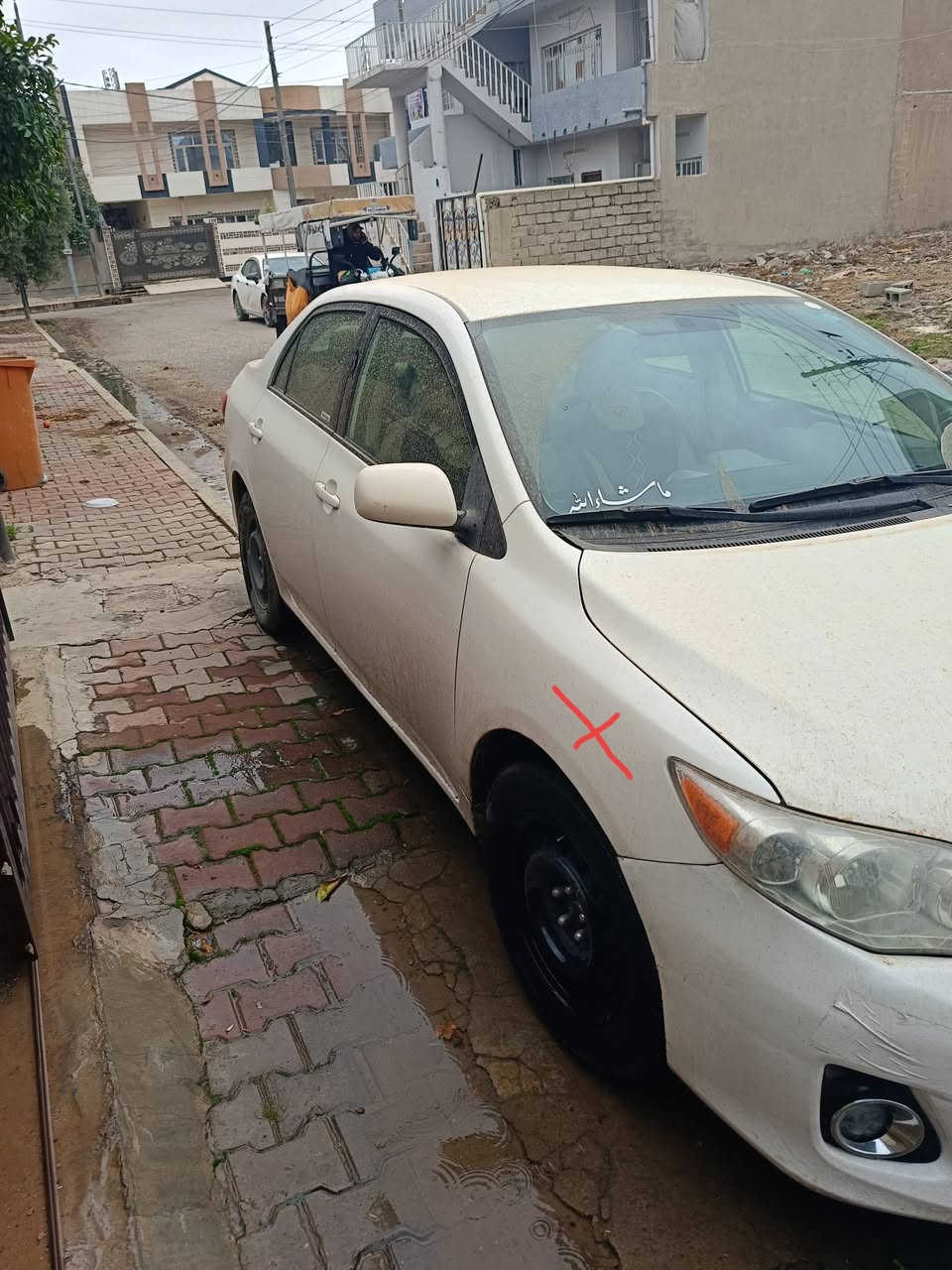 السلام عليكم كورلا 2011 وارد كندي سياره خير من الله صدر امامي خلفي جديد طك تخم تاير  كير ومحرك نضيف   السياره مال جناي نضيفه كلش ما عايزها كلشي  سياره مابيهه برغي نقص بيها جاملغ امامي الايمن بس رش بدون داخل   بسمي تحويل مباشر مكان السياره . كركوك.. طريق بغداد 
رقم الهاتف ..***********
للبيع أو مراوس
