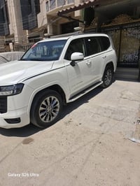 لاندكروز GXR ساز وكاله موديل 2024 عداد الكيلو متر 39000 السعر 69500 ال...