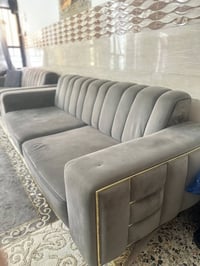 تخم • ٨مقاعد