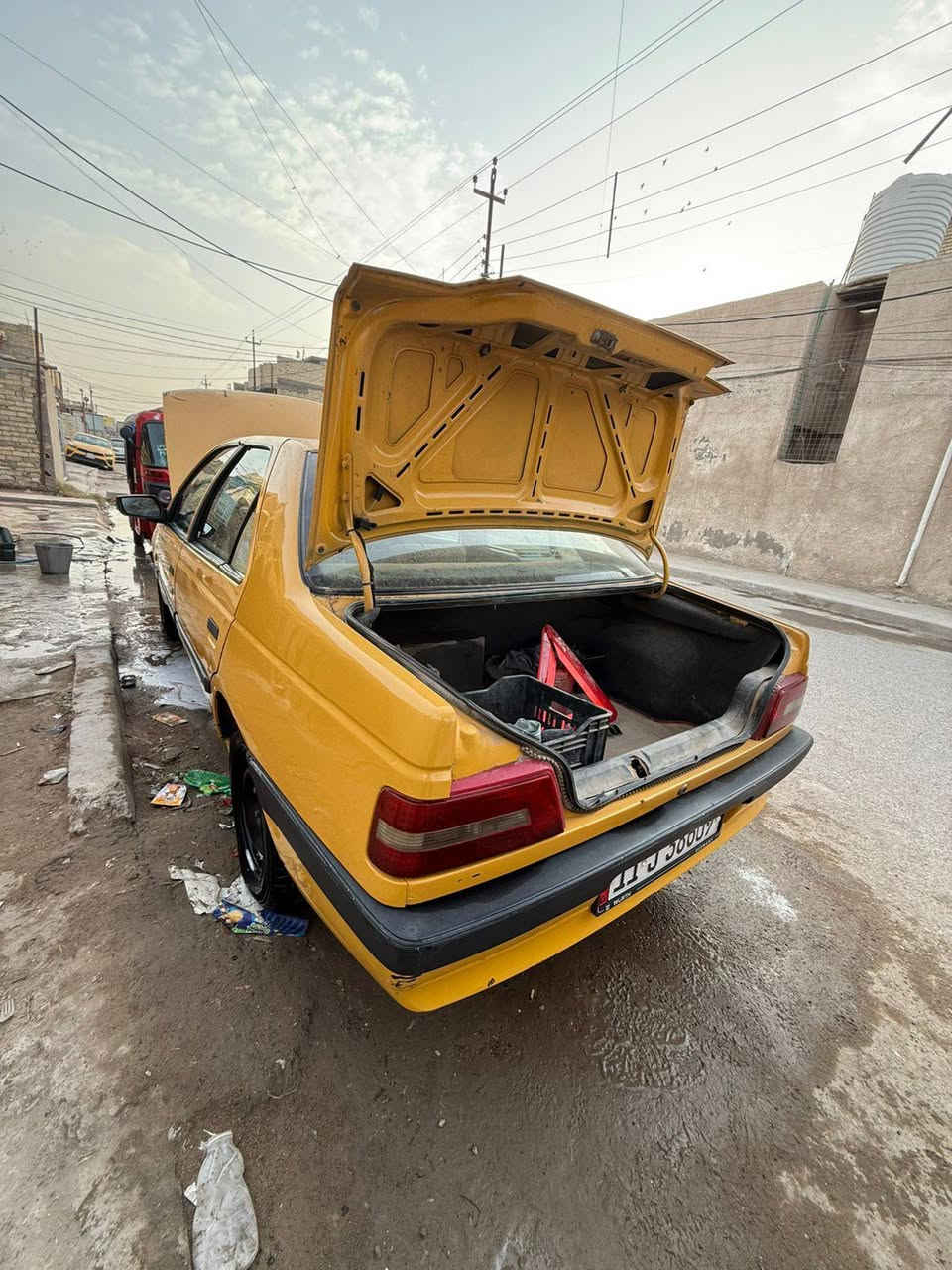 السلام عليكم سياره بيجو للبيع موديل 2015 لميس السياره كير ومكينه خير من الله سياره بسمي رقم انكليزي تحويل ثاني يوم عارضها ب 40 وبيها مجال مكاني الرئاسه مال العبيدي رقمي ***********
