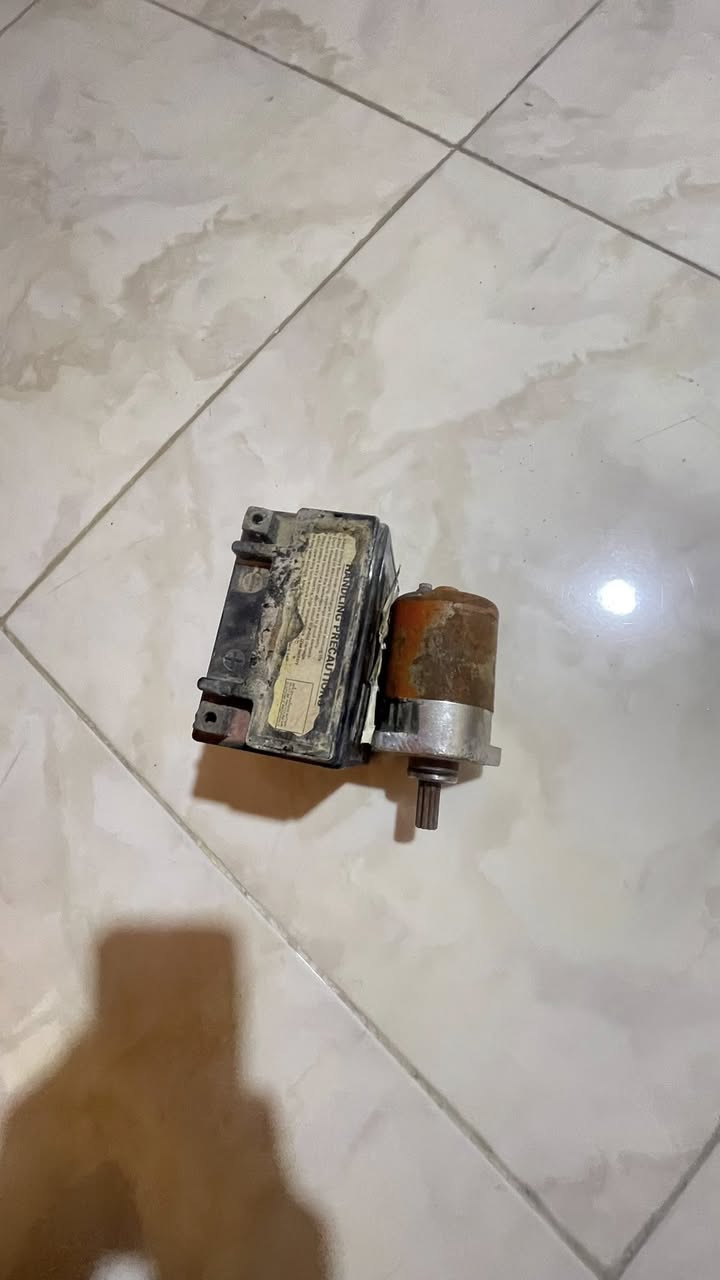 مرايات أصليات يابان
فج عمبار امامي وخرطوم وباتري وسلف للبيعع 

الشراي ارتبله سعر رخيصات 

وتساب ***********
