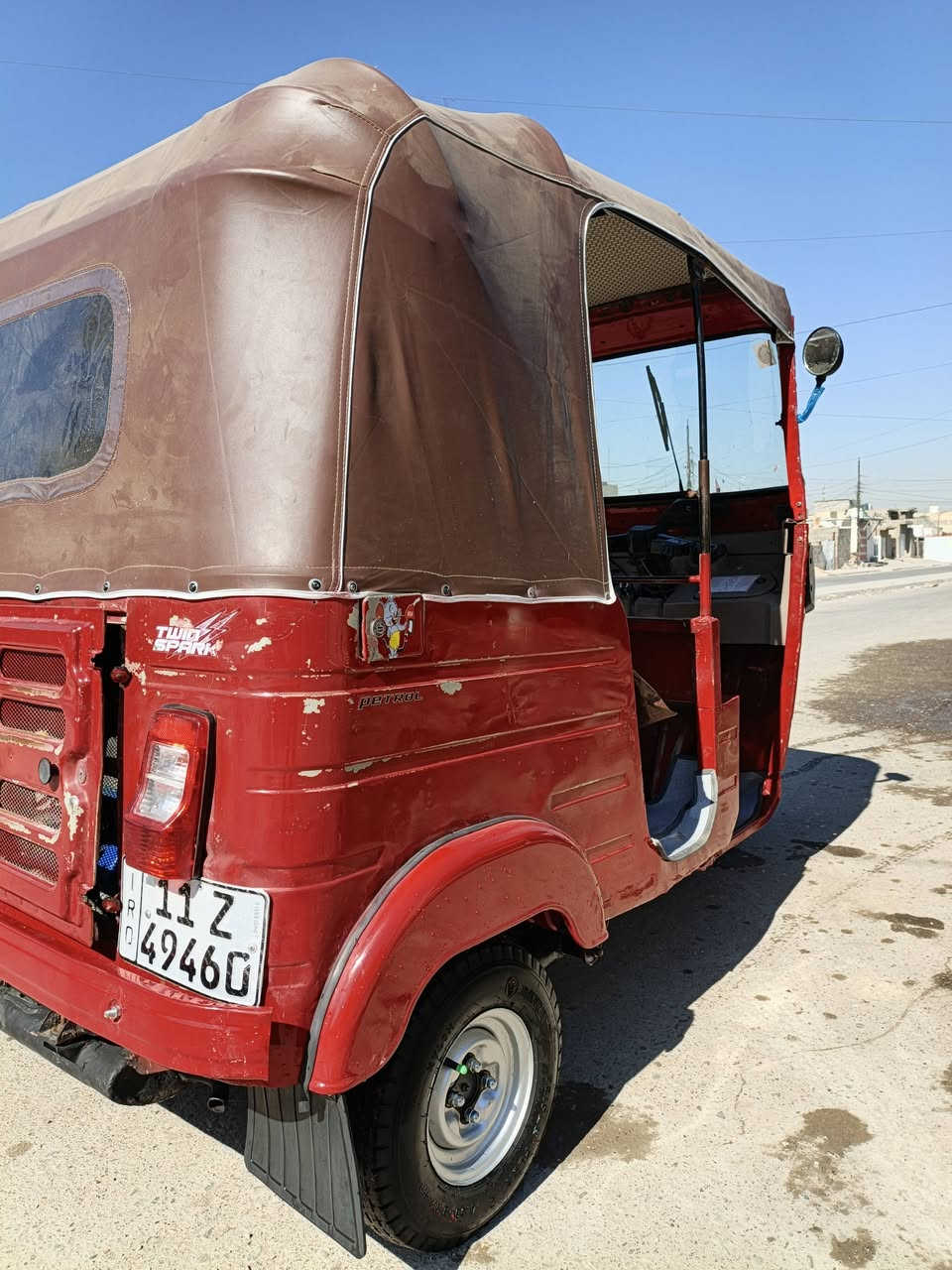 سلام عليكم تكتك للبيع موديل 2018رقم وسنويه تحويل ثاني يوم العنوان بغداد جسر ديالى القديم مامتواجد خاص هاتف للاتصال ***********
