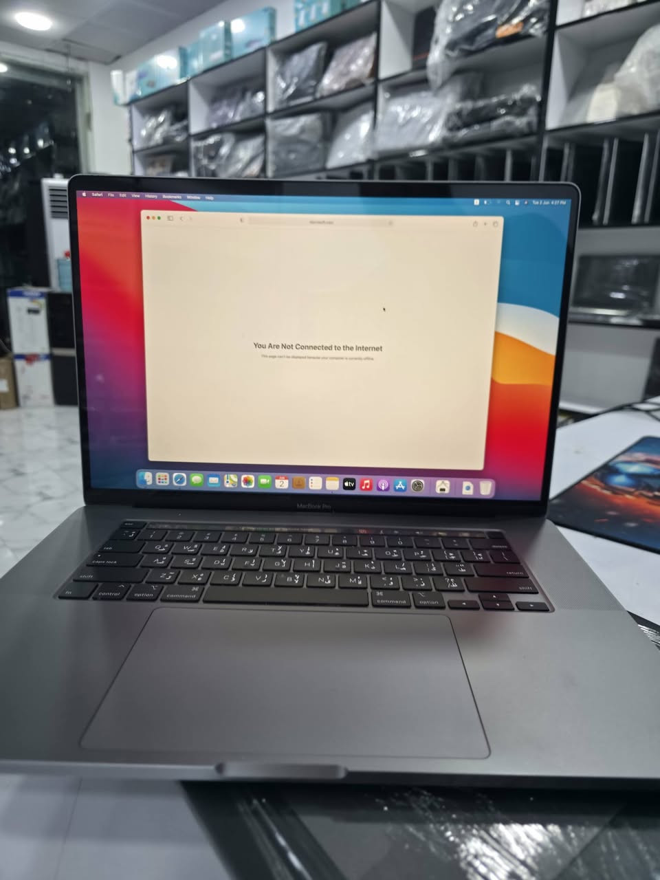 #💻_MacBook_Pro_2019_الأصلي #أداء_قوي_للدراسة_والتصميم_والبرامج_الاحترافية
✅ معالج : Core i7 الجيل التاسع
✅ رام : 16GB DDR4
✅ خزن : SSD 512GB
✅ شاشة : 16 إنج كبيرة وواضحة
✅ كرت شاشة Intel داخلي 8GB
✅ كرت شاشة AMD خارجي 4GB
✅ تصميم أنيق وأداء سريع جداً

💰 السعر : 625,000 دينار فقط

🎁 مناسب للتصميم والمونتاج والدراسة والأعمال المكتبية 🎁 بطارية جيدة وشاشة ممتازة 🎁 جهاز عملي وفخم لمحبي أجهزة Apple
━━━━━━━━━━━━━━━ 🚛 توصيل لكافة محافظات العراق بـ 5,000 دينار فقط ━━━━━━━━━━━━━━━
📞 للحجز والاستفسار: ***********
📲 واتساب: ***********
📍 العنوان: الأنبار - حديثة - بروانة قرب مدرسة نهر دجلة
#مكتب_سمارت_فيو #MacBook #Apple #MacBookPro2019 #لابتوبات_العراق #حديثة #الأنبار
