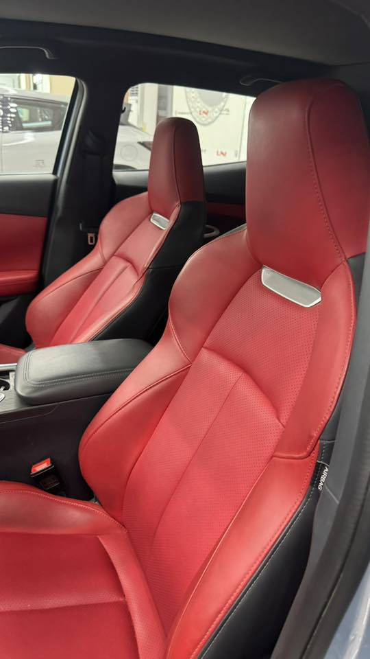 السيارة اقساط للبيع واصلة نص المبلغ من شركة البخيت الوكالة
السعر ١٥ مليون 

(((( داخلة بضمان الشركة يعني تبديل دهن وفلاتر كله من الشركة))))

الرقم الجديد

ماشية 39 الف كيلو

بمحرك 1.5 L تيربو 

السياره فووول مواصفات

بصمة

تشغيل عن بعد + تبريد او تدفئه يشتغل عن بعد + تقدم او ترجع السيارة بل بصمة 

3 وضعيات قيادة ايكو، نورمال، سبورت

جلد وكنتارة

ركن ذاتي دخول او خروج 

قيادة ذاتية

مساعدة قيادة 

تنبية اصطدام امامي خلفي 

رادار 360 درجة 

محدد سرعة

تحديد مسار 

شاشة عرض  تدعم Apply car و لل Android

 شاشة اعطال 

قطعتين تبريد امامي و خلفي

ثلاجة

بنوراما كامل السقف

تحكمات ستيرن كامل 

كشنات كهرباء بنظام خزن ميموري 

كشنات تدفئة وتبريد

كاميرات بدقة 4K

كامرات 360 درجة

كامرات تسجيل فيديو 360 درجة

شاحن لاسلكي 

مرايات تنطوي

جنطة كهرباء 

محاكي تنفيذ الاوامر الصوتية 

وهواي مواصفات كامله للاستفسار الاتصال بلرقم متوفر واتساب ايضا ***********
