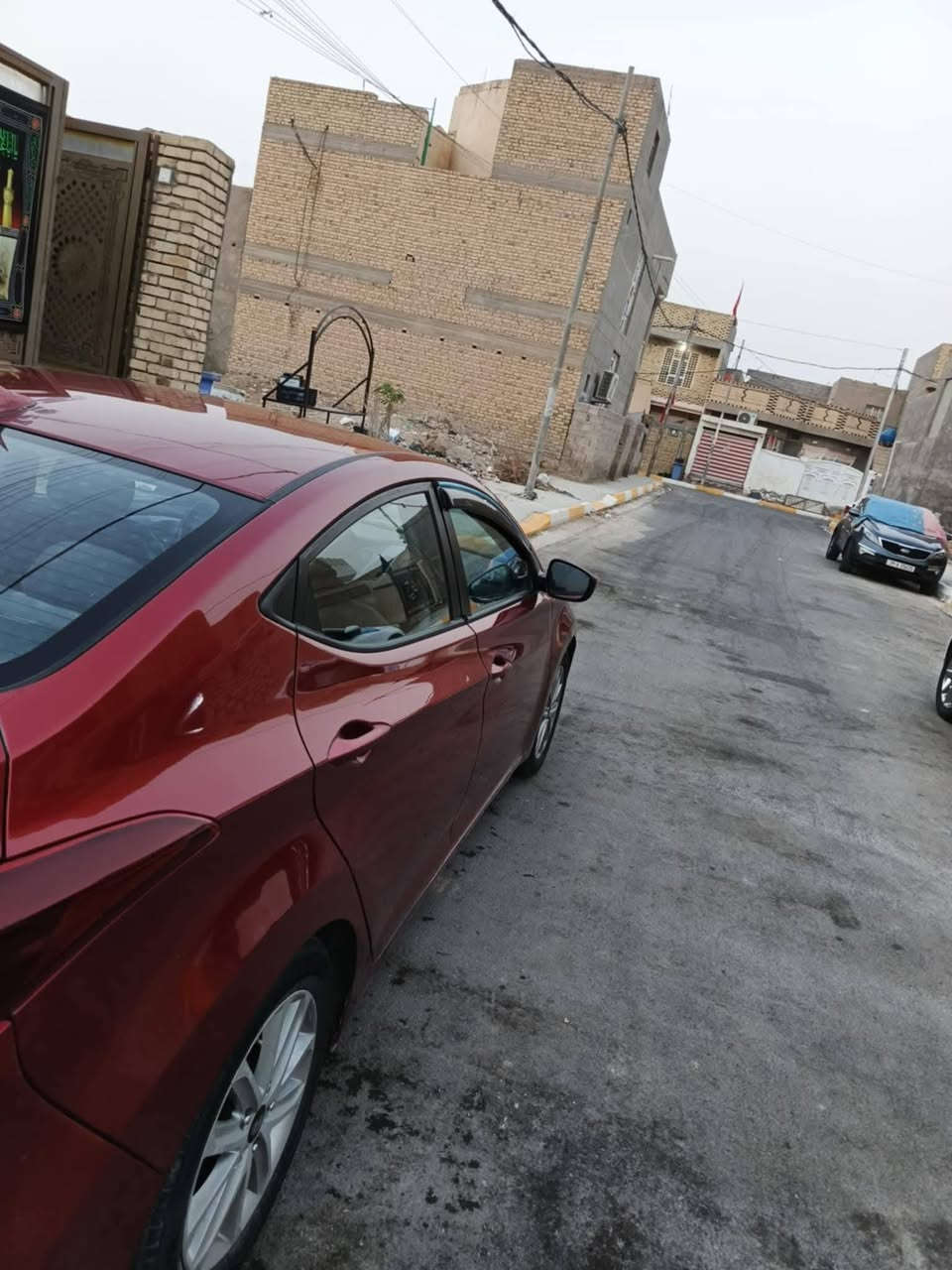 النترا موديل ٢٠١٥محرك ٢٠٠٠بيه مكانات صبغ السنور موجود بل صور  مكان السيارة واسط  السعر103بيه مجال بسيط سنويه جديدة وهزه جديدة ورقم إنكليزي باسمي غير متوجود على الفيس اتصال على الرقم  ***********👍
