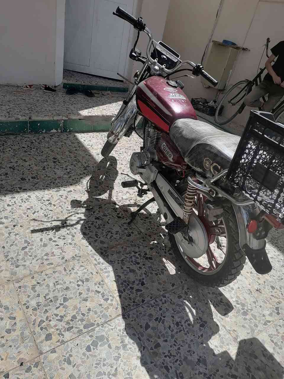 السلام عليكم موطور موديل 20 اسعر 500وبي مجال مامتواجد على الفييس هذا رقمي ***********
