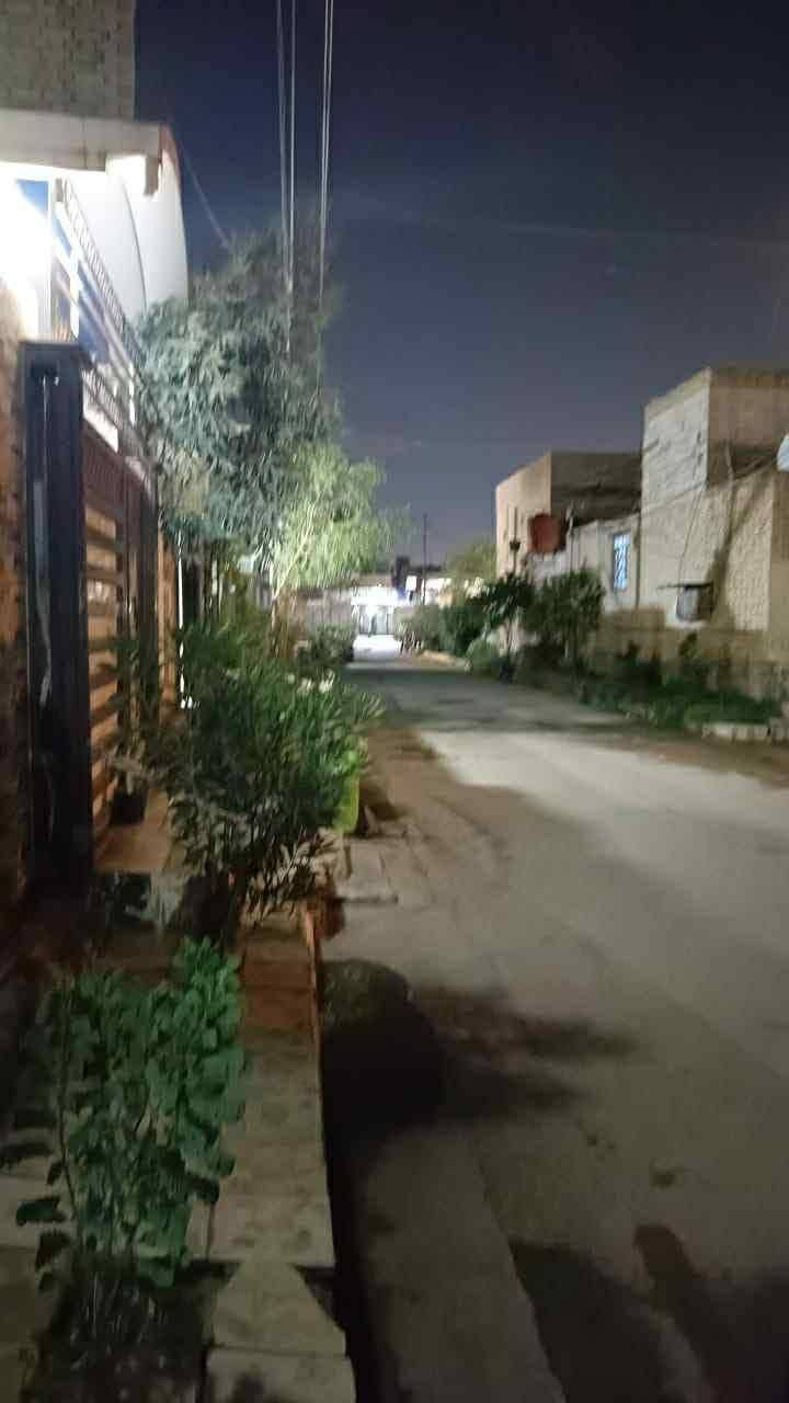 🏠بيت في الناصرية -الحي العسكري  
📐‏مساحته 120 متر شارع 10متر
‏♦️بناء طابقين حديث 
‏📍الطابق الاول غرفه وصاله واستقبال ومطبخ وكراج وصحيات داخليه وخارجيه 
‏📍الطابق الثاني غرفتين وصاله وصحيات 
💰السعر 185 مع المجال

ملاحظه: تم تخفيض السعر القديم 230 السعر جديد 185 وبي مجال بيع مستعجل 

للتواصل 📱 ***********
‏
