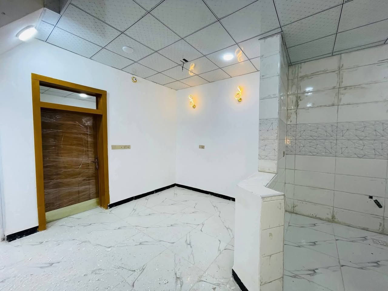 بيت. 50متر للبيع السعر 21وبي مجال العنوان النجف مقابل ملحق قريت الغدير ***********
