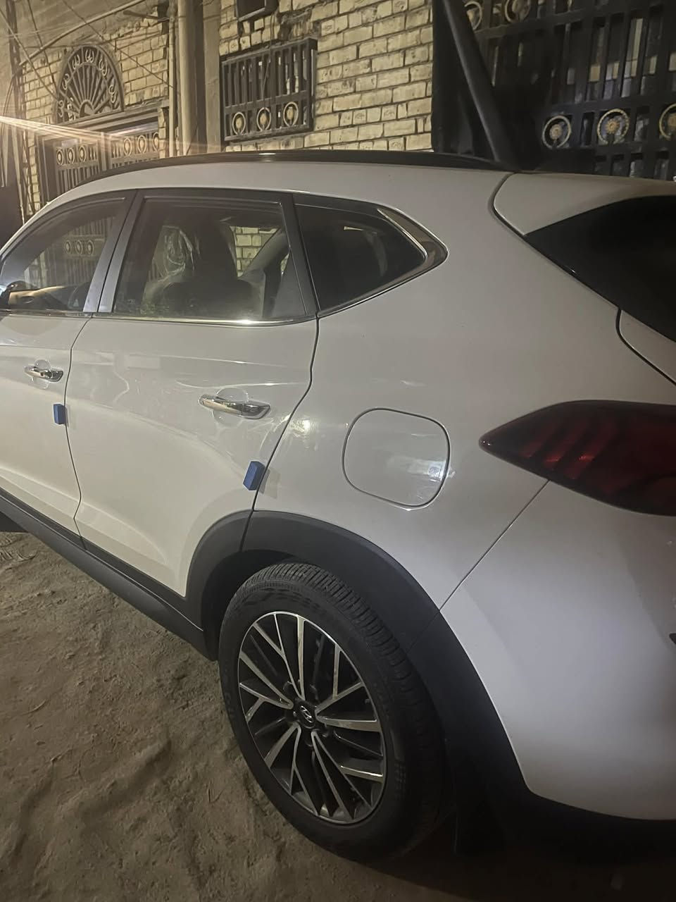 توسان 2020 خليجي  رقم بغداد الجديد بسمي  شرط تحويل
ماشيه 39 الف   محرك كير وضع شركه برغي مامفتوح وكفالة عامه من صبغ بيه مكان واحد بارد 

مواصفات 1/1 
 بنوراما سايد بريك رجل
تشغيل بصمة  بيبان بصمة  
مقاعد امامي كهرباي ترحيب باليده مع فتح و قفل مرايا
شاشة كبيرة بلاديه شحن لاسلكي 
ثلاجه جكمجه 3وضعيات تشغيل 
ايكو/سبورت/نورمل 
قطعتين تبريد رادار
حساس امامي حساس خلفي
تخم تاير جديد  5ويل  
سعر 212 و الشراي يتصل على ***********
