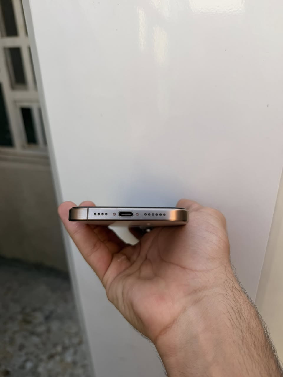 سلام عليكم ايفون 16 برو ماكس ضمان ماستر اغراضه كامله كارتونه وكيبل ذاكره 256 ما مفتوح البطاريه 96 الجهاز نضيف من كلشي 
سعر 1400وبيه مجال 
الرقم : ***********
