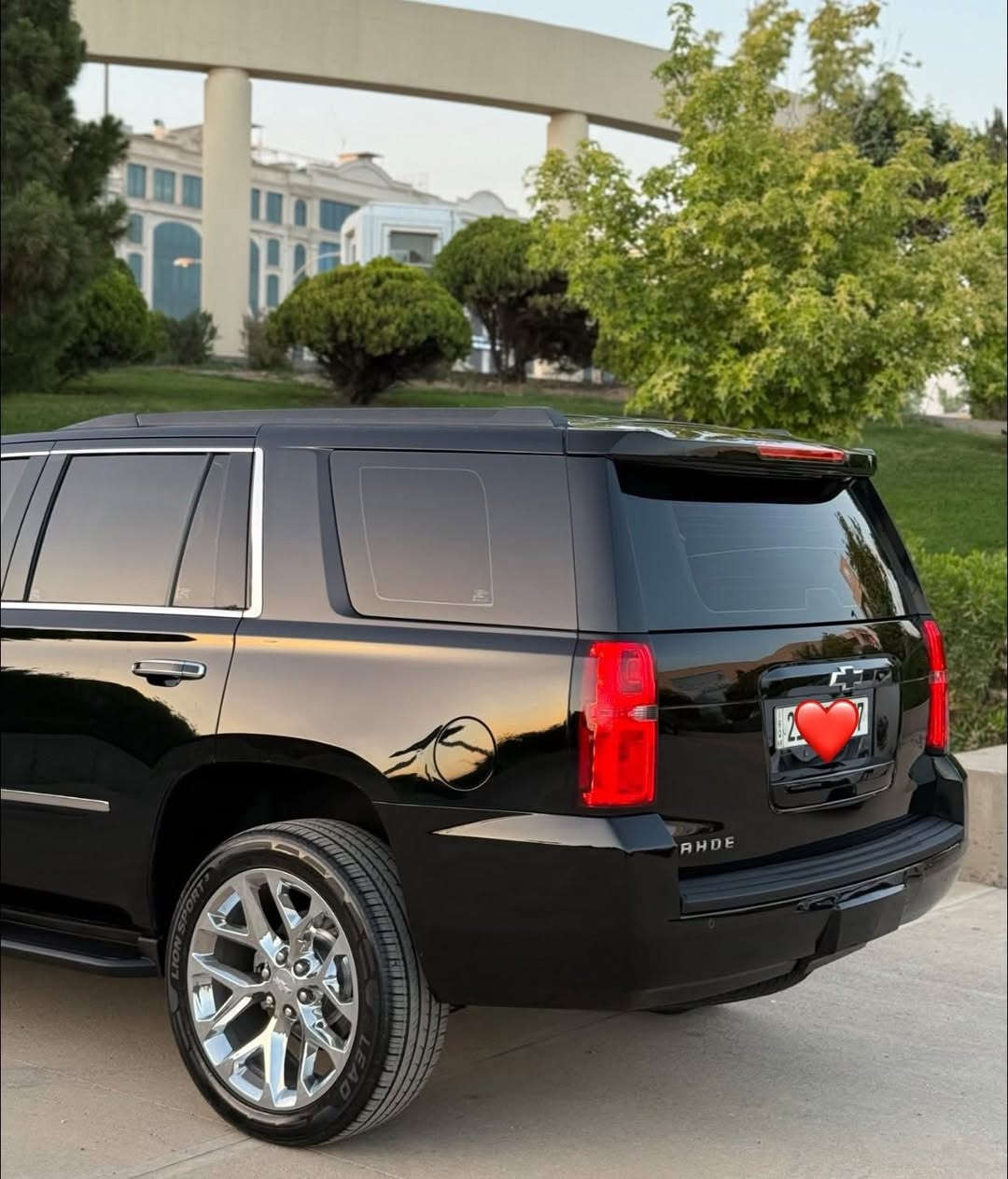 تاهو 2017 خليجي سعرها بلاش 338$🔥
وكالة المنصور نص مواصفات LT
كراسي كهرباء
مقاعد جلد
تشغيل عن بعد
قاصة 
فرس وسطي
ويل كب برايمر 22
شاشة وكاميرة دوارة
سبعة راكب تبريد مركزي 
رادار وتحديد مسار
ليددات امامي وخلفي
لايتات عدسة زنون
كشاف زنون
مري كهرباء
انظمة قيادة ومنحدرات
باقي مواصفات التاهو معروفة
السيارة مكفولة عام كير والمحرك ايضاً كلها مكفول
باسمي هزة وسنوية جديد شرط تحويل او الوكالة 
وبيها موافقة تضليل مروري بالسنوية
السعر : 338$ وماكو هيج سعر بالسوك 
*********** / اربيل
