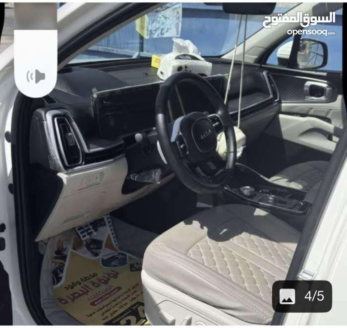 السلام عليكم/ 
انتباه للبيع فقط 
 4 سلندر 4 سلندر
سورنتو زيرو بصرة ماشية 7000 كيلو 
المواصفات/
كشنات امامية كهربائية/كير ماوس
وضعيات قيادة/هاند بريك بصمة
مري شفط/كار بلي مع بلوتوث
حساسات امامية خلفية/كامرة خلفية
صندوق كهرباءي
بردات
مثبت سرعة/مانع انزلاق
نظام القيادة في المنحدارت
داتا شو (عرض السرعة على الجامه الامامية)
حساس مطري( تشتغل الماسحات وحدهة)
العينة رقمية وتتغير ساعة مو ثابتة
تبريد مناخين وثلاث قطع
ويل 19
السعر ٢٩٥ شدات يعني ٢٩٥ ورقة
فقط الجاد يتواصل
بيع فقط بيع فقط
***********
