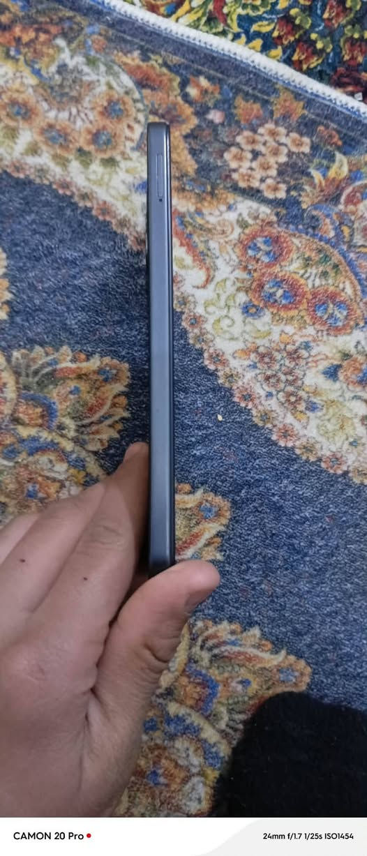 #ايفون #11عادي

سلام عليكم عندي تلفون TECNO SPARK 40C جهاز نضيف من كلشي اريد اراوسه بايفوت 11 عادي العنده خل يجيني خاص *********** او يجيني واتساب
