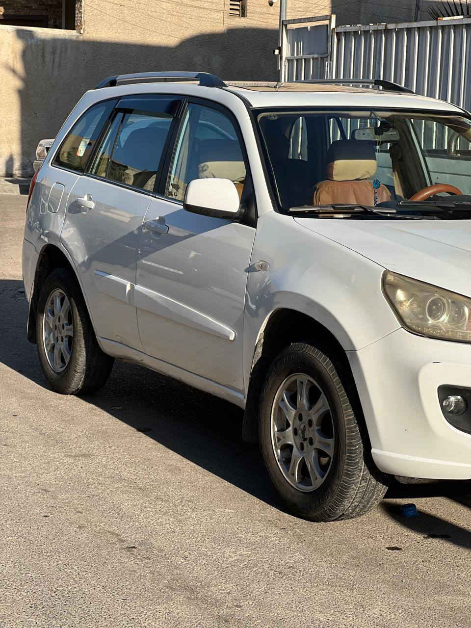 تيكو موديل 14 رقم أربيل 
السيارة جاهزة كير مكينة حدادية كهربائيات كاملة مكفولة كفالة عامة 
السعر 70 وبيه مجال
***********
