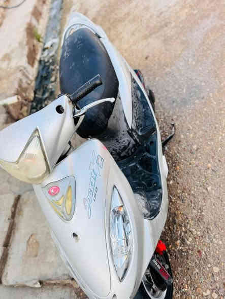 دراجة كامكو.    V2  محرك150 موديل 2013
مجفته السعر 600 وبيها مجال 
‏‪0 784 466 7119‬‏ الاستفسار
