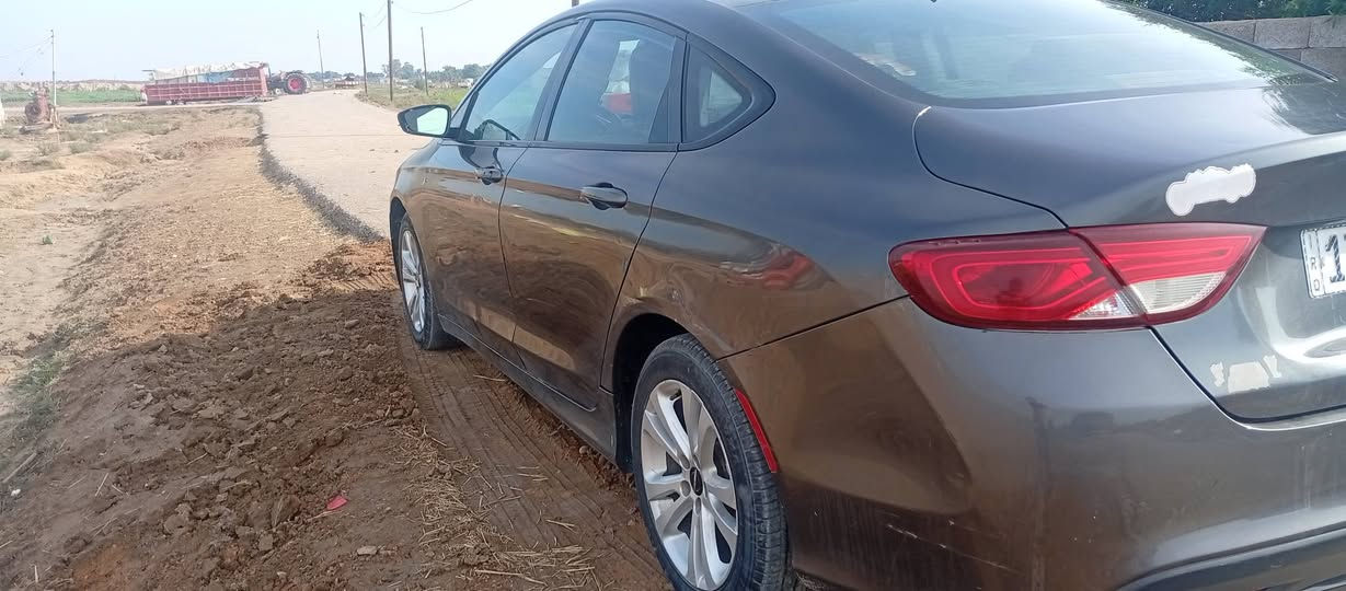 نوع كرايسر سي 200 موديل 2016 محرك 2400 كير ومكينه مكفولات حادثه بجم وثلث قطع صبق سياره احله من الصوره  مواصفات اس فتحه سلايت بالقماره بصمه تشقيل كير ماوس سعره 82 وبيها مجال رقم الهاتف بي واتساب *********** اتصال ع رقم *********** بيع او مراوس مكان السياره ميسان قضاء كميت
