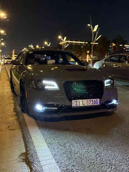 السلام عليكم.
من رخصة الادمن 
كرايسلر s300 هيمي٢٠١٩
لون مميز سمنتي 
فول مواصفات 
فتحه 
رادار 
نقطه عمية
السياره بيها تزويد 
فجوج برمبو الاصلي 
بيها جكات 
السياره معدله 
نصبتها فول 
بيها مكانين بارد السياره 
حادث جاملغ وبنيد امامي جه السايق 
وصبغ باب الامي فقط رش 
بأسمي تحويل ثاني يوم للاستفسار
٢٦٥٠٠ 

***********
