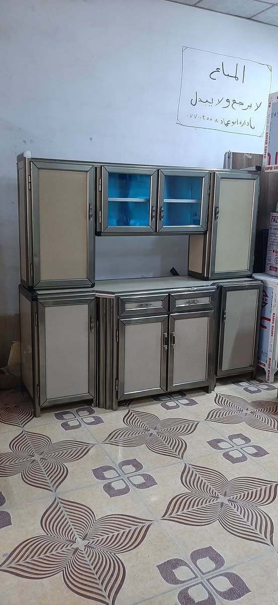 معرض العماد//كاونتر تفصال نزال مترين وسنك متر ونص اي عيب مبي للأستفسار ***********//*********** كركوك, العراق
