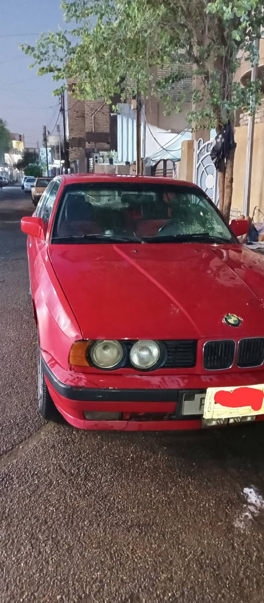 السلام عليكم بي ام 535 مفتوح سكليتر اميل موديل 91 مشروع وطني بلادي شويه جارده السعر 45 للاستفسار ***********
