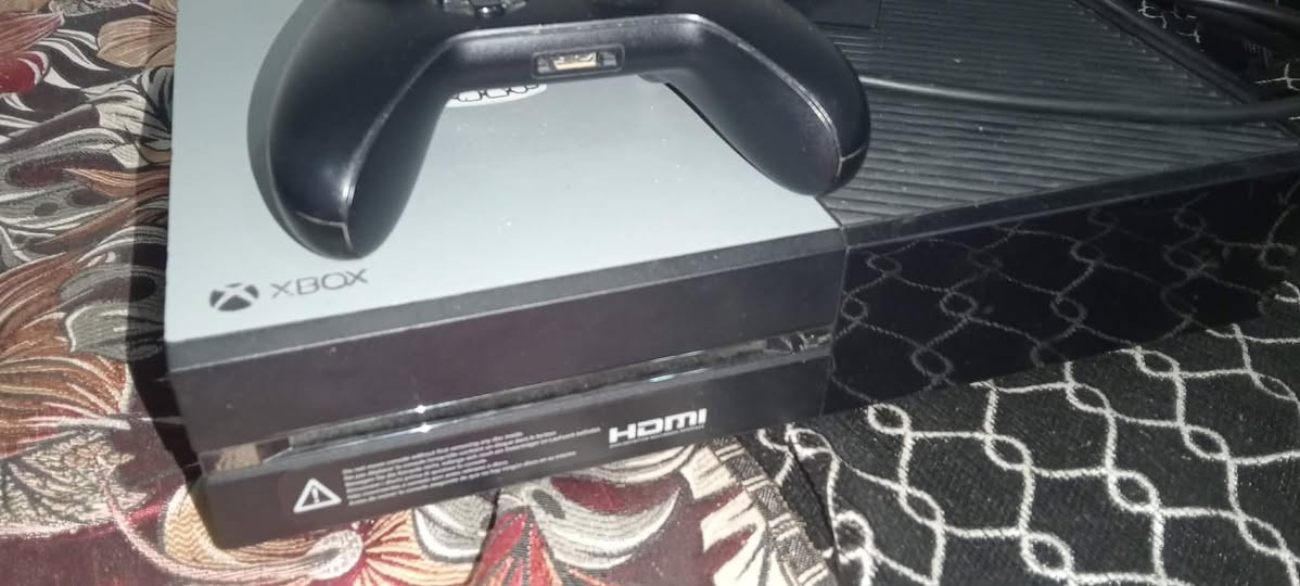 xbox one 💥

jdid mnyta whda jdida ⭐

fih game pass ✨

liysawm malih nbielh


**إذا كنت صاحب هذا الإعلان وتريد حذفه لأي سبب، رجاءا أرسل رسالة إلى الدعم الفني**