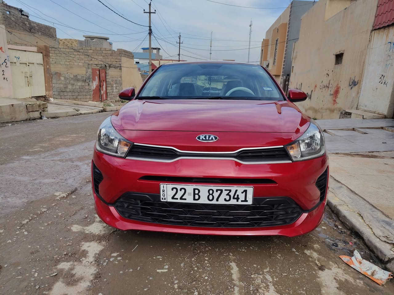 كيا ريو موديل 2021
مواصفات S معروفة
محرك 16دوش
كير cvt وضع شركة
ضررها باب وجاملغ خلفيات 
وبيها كم ملاحضة من تجي اشوفك هنا
السعر 128
للتواصل ***********
