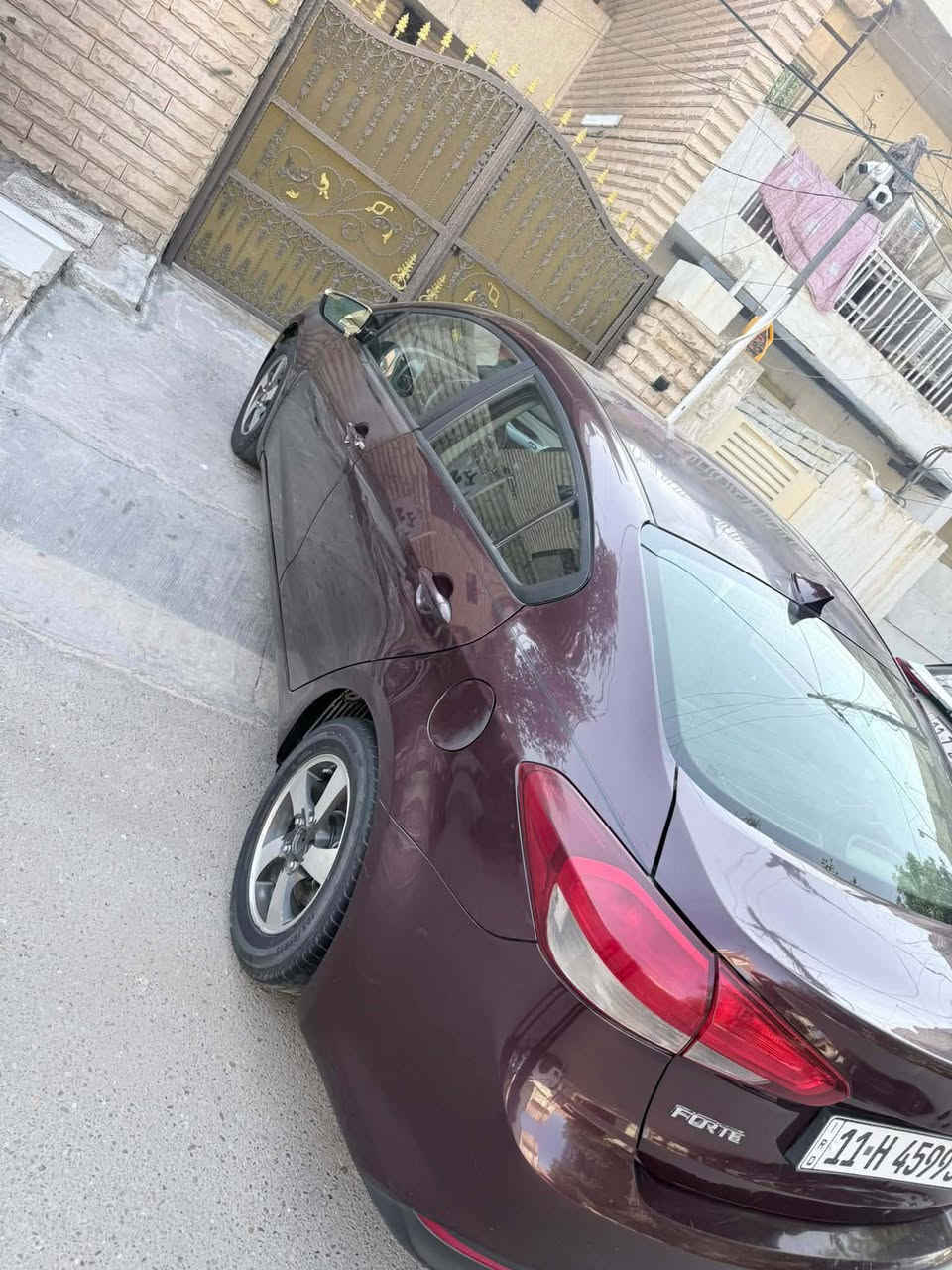 السلام عليكم تحيه طيبه إلى مدير الكروب والى أعضاء الكروب المحترمين كيا فورتي وارد امريكي موديل 2017 رقم بغداد الإنكليزي الجديد السياره باأسمي تحويل مباشر السياره بدون حادث بدون اي ضرر تقريرها مال الحادث مكينه وبيها كلير  قطعتين من امريكا جاملغ والباب نصهن السياره كير مكينه تبريد شرط الفحص خير من الله صدر امامي خلفي كله جديد السياره ليبل واحد شرط الفحص ماشيه 87 الف السعر المطلوب 108 وبيها مجال تجي تفحص وتشوف وبيك خير وتدلل العنوان بغداد الدورة رقم هاتفي ***********
