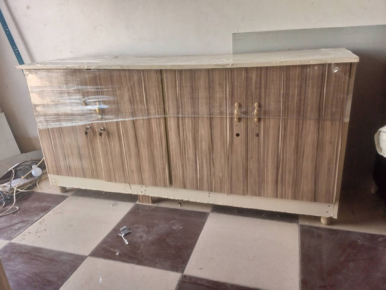 بوفيه مترين سعرها ٧٥ بيها مجال مكان فيلق


**إذا كنت صاحب هذا الإعلان وتريد حذفه لأي سبب، رجاءا أرسل رسالة إلى الدعم الفني**