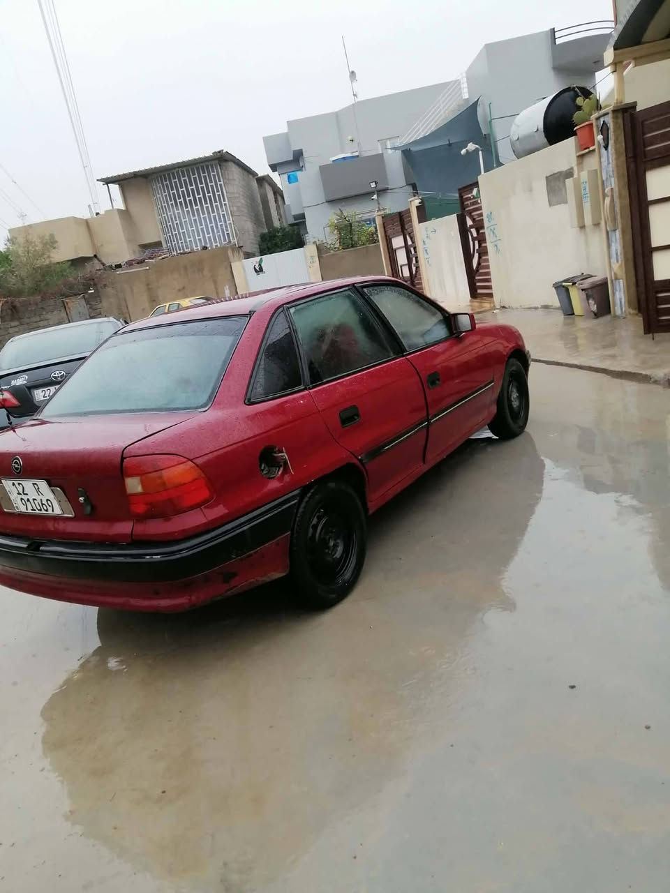 اوبل استره موديل 92 رقم نكليزي بيها كاربون بانزين  شرط التحويل محرك بي رخاوه طخه خفيفه من عند البدنه صبغ جماليه طخم نضيف السعر 38 وبيها مجال
***********
***********
