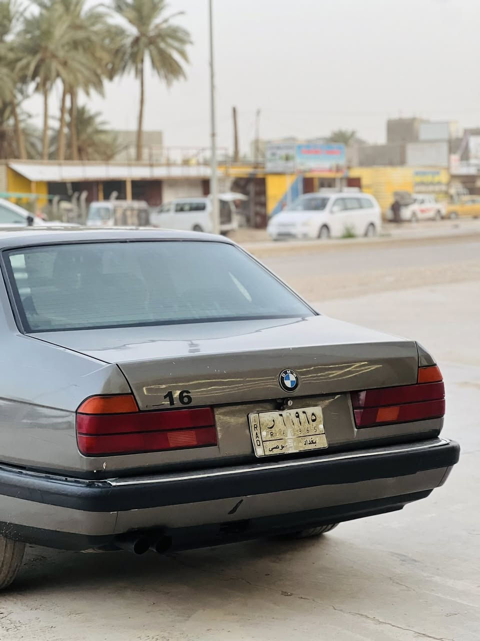 السلام عليكم
بي ام 1993 حجم 735
رقم بغداد بسمي 
محرك 6 سلندر  3.5  محركها كفاله من تنقيص والتبخير  

مواصفات 
فتحة سقف 
كشن جلد 
كشن كهربائي 
سقف كنتاره اسود 
برده خلفيه 
السياره جاهزه من  كلشي ما بيه نقص 
السعر 52 وبيه مجال بسيط 
مكاني بابل الهاشميه 
للاستفسار اتصل على هاذا الرقم 
***********
