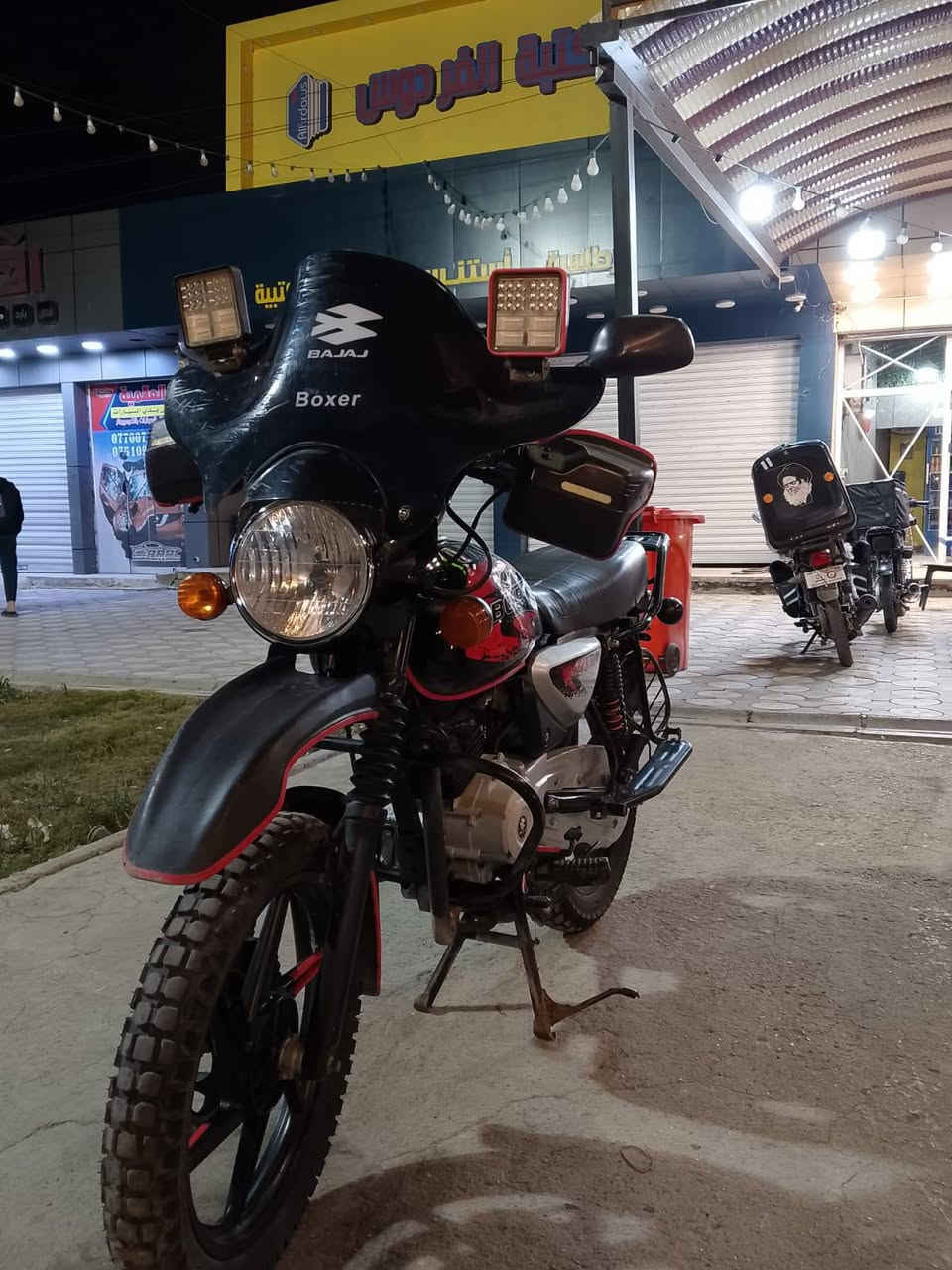 بوكسر 2023 مستعجل على بيعتها  مرقمه بغداد بسمي
دراجه شوفت عينك نضيفه 
سعر ٢٣٠٠وبيها مجال 
مكاني بغداد الزعفرانيه  
***********
