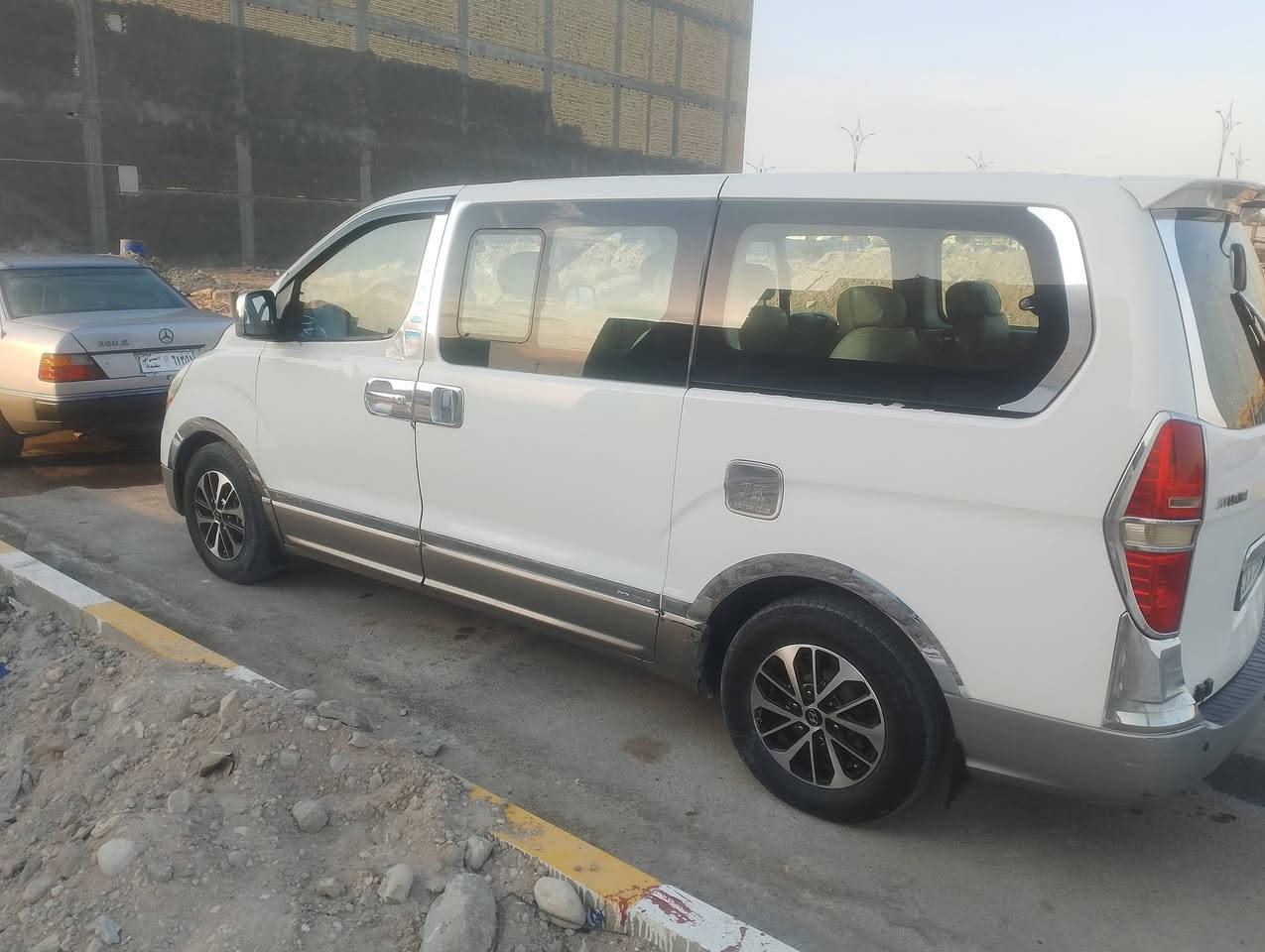 سلام عليكم ستاركس موديل 2010 مفتوح ومحول مسكر سياره خير من الله مكينه وكير وحداديه ورقم نجف انجليزي سنوية ال30 خطهه بصره ناصريه سياره جاهزه مصفره هيئه ومرور سياره خير من الله
العنوان  ناصريه المركز مدينه 
رقم الاستفسارر *********** .
