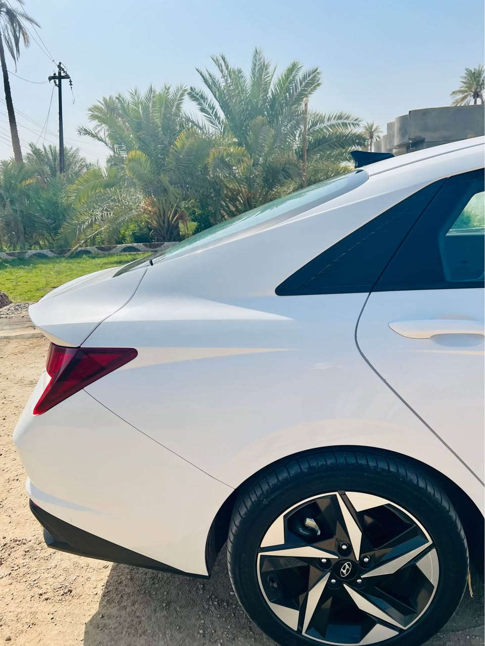 السلام عليكم 
النترا للبيع موديل ٢٠٢٣ وارد امريكي 
بدون ضرر فقط بارد بسيط 
بدون تبديل 
رقم مثنى الجديد 
معوقين وكاله عامه 
فول مواصفات 
حساس امامي وخلفي 
لد أمامي 
شاشه وكامرة 
تحكم استيرن
مكينه ٢٠٠٠ دوش
ويل كروم الاصلي 
السعر 165
تفاصيل اكثر الاتصال على الرقم

‭٠٧٨٣ ٢٨٤ ٨٠٥٨‬ Singapore
