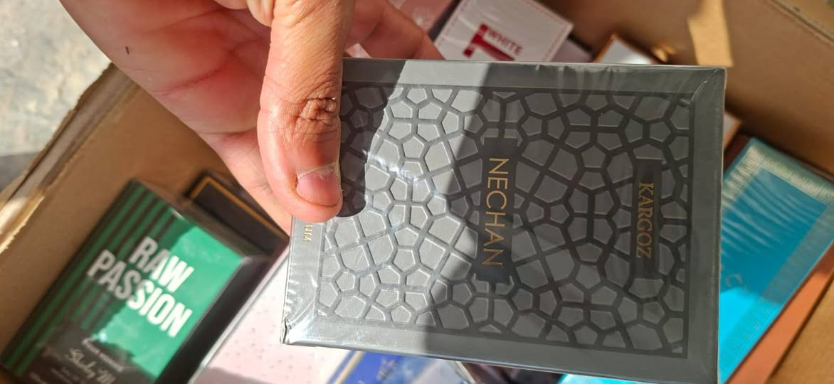 عطور ماستر  تصفيه  القطعة  ب 5 الي يأخذ شلعه اله خصم


**إذا كنت صاحب هذا الإعلان وتريد حذفه لأي سبب، رجاءا أرسل رسالة إلى الدعم الفني**