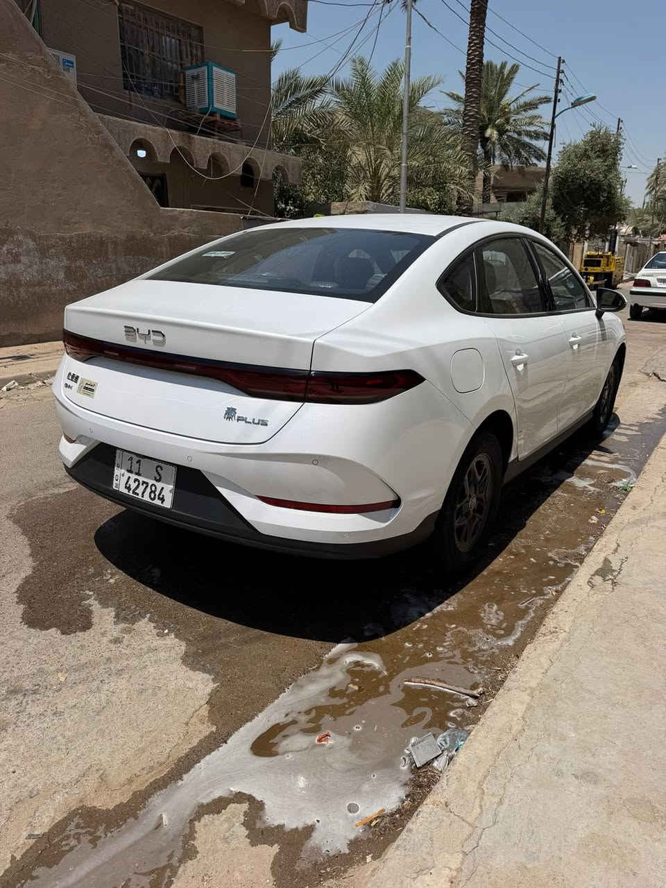 السلام عليكم
BYD 

كن بلاس مستخدمة 3 الف فقط 

السياره بعدها وضع زيرو 

الداخل لون زيتوني 

جميع ملحقاتها كاملة 

شاحنة ما مستخدمة إبد

عدة الطوارى 

السعر 19000 وبيها حك الجية واني خادم نشالله 

العنوان بغداد البلديات 

***********
