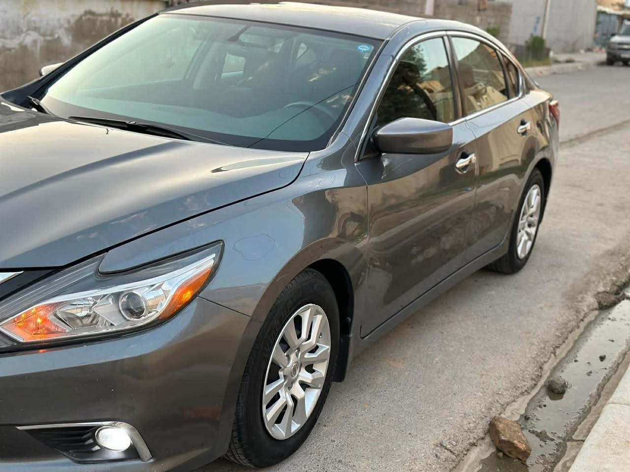 السلام عليكم
نيسان التيما 2018 امريكي سيارة كلين بدون ظرر عدة شبر بارد بالبنيد بدون ايرباك بدون دواخل كلة بشرط الفحص ترايك للبصرة رقم سليمانية سيارة جاهزة من الدعامية للدعامية گير محرك كلة بشر دهن گير جديد اليارة عليها ادامك كاملة والسيارة حيل حيل جديدة صدر جديد
شباب مكلف بالنشر خاص مااجاوب
هذا رقم صاحب السيارة
السعر ١٣٥
*********** ابو تقئ
