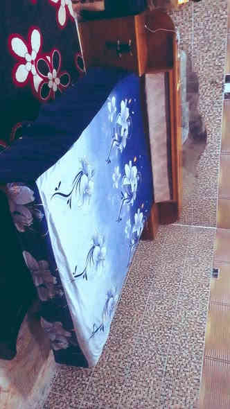 غرفه صاج للبيع سعره 150 وبيها مجال رقم *********** القادسية الثانيه شارع ابو وليد
