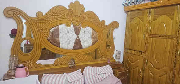 سلام عليكم غرفة نوم جديدة احلة من البصورة خمس بيبان ميز تواليت جامتة موجودة مكان بغداد الشعب شارع الصحة لاستفسار (***********
