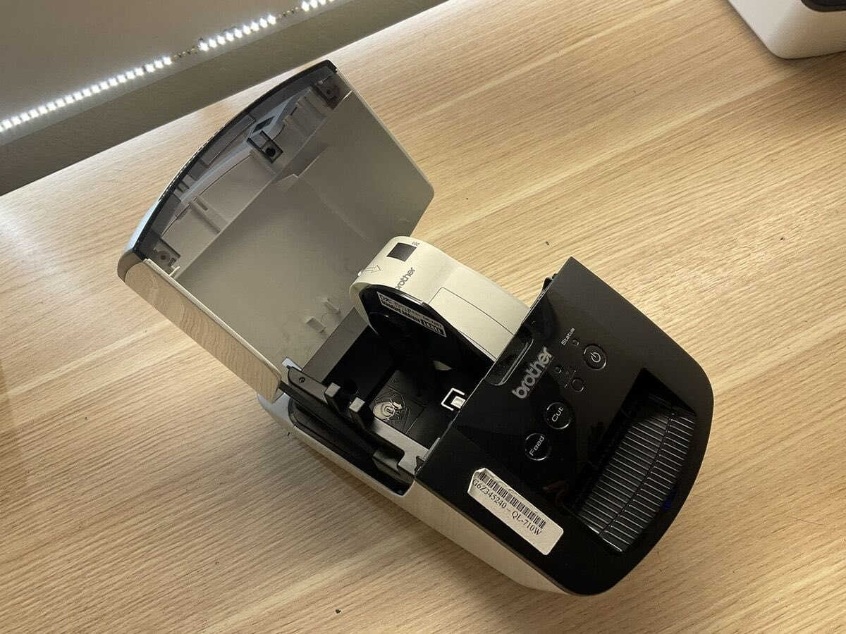 طابعة ليبل صغيرة نوع برذر موديل QL-700 للبيع بسعر ٢٠ الف


**إذا كنت صاحب هذا الإعلان وتريد حذفه لأي سبب، رجاءا أرسل رسالة إلى الدعم الفني**