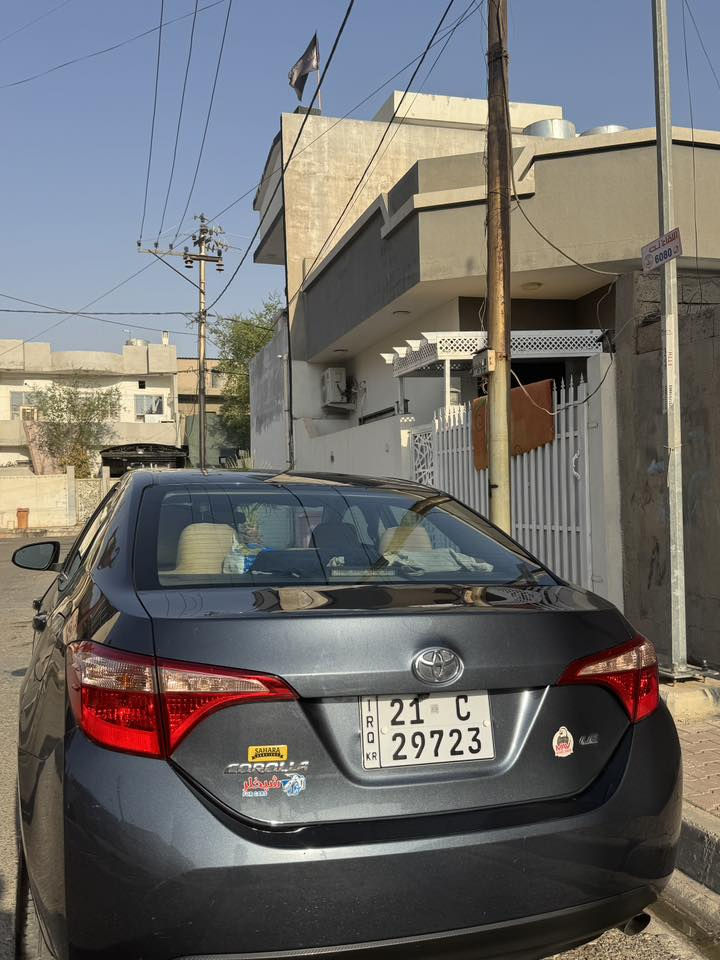 سلام عليكم 
كورلا لبيع 
موديل  LE 2019 وارد كندي 
حادث مالته يعتبر كلين لان بس دعاميه إماميه واكع ومرجعينه لمكانه حتى ما يعتبر حادث وهاي رقم شاصي الي يريد يتأكد يشوفه 2T1BURHE6KC189599
سياره ماشيه 59 الف ميل مال بيت 
سياره نظيفه مال بيت حتى مماشيه هوايه كلشي بيها بشرط وسياره معتني بيها كامل تايرات بطاريه كلها جديد 
سنويه جديده لحد 2027
بطاقه بانزين موجود
مواصفات LE المعروفه 
وكلشي بيها شغال من حساسات ورادارات ومثبت سرعه وكلها 
مكينه وكير وحتى صدر مكفوله شرط  
قبل اسبوع جنت طابك كدام بيت اجه واحد شخطلي جهة سايق وشخطه ماشرلك بل صوره واخذت لسمكري كال يرجع بلادي سهله بس لازم يبقى سياره يمه اسبوع وصراحه مكدرت انطي لان محتاج سياره عندي التزامات ف هسه أبيعه ع حالته وانزل من سعر حك تصليح واكثر هم وانت مطمئن تعرف شنو جان شخطه 
سياره ما يحتاج صرف ربع دينار تاخذه شرط وتفحصه كامل 
رقم سليمانيه 
مكاني كركوك 
سعر 165$ وبي مجال ورجاءً اذا ما يناسبك سعر اعبر منشور ولا تكسر بسعري
واتساب ***********
