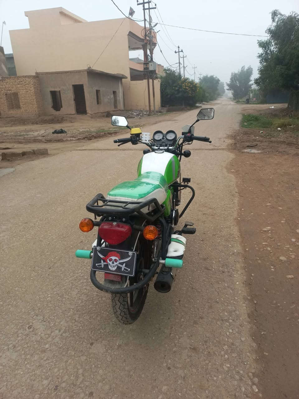 دراجه ٢٣ أوراق استنساخ دراجه جديده  السعر 1200 بيها مجال  للاستفسار ***********
