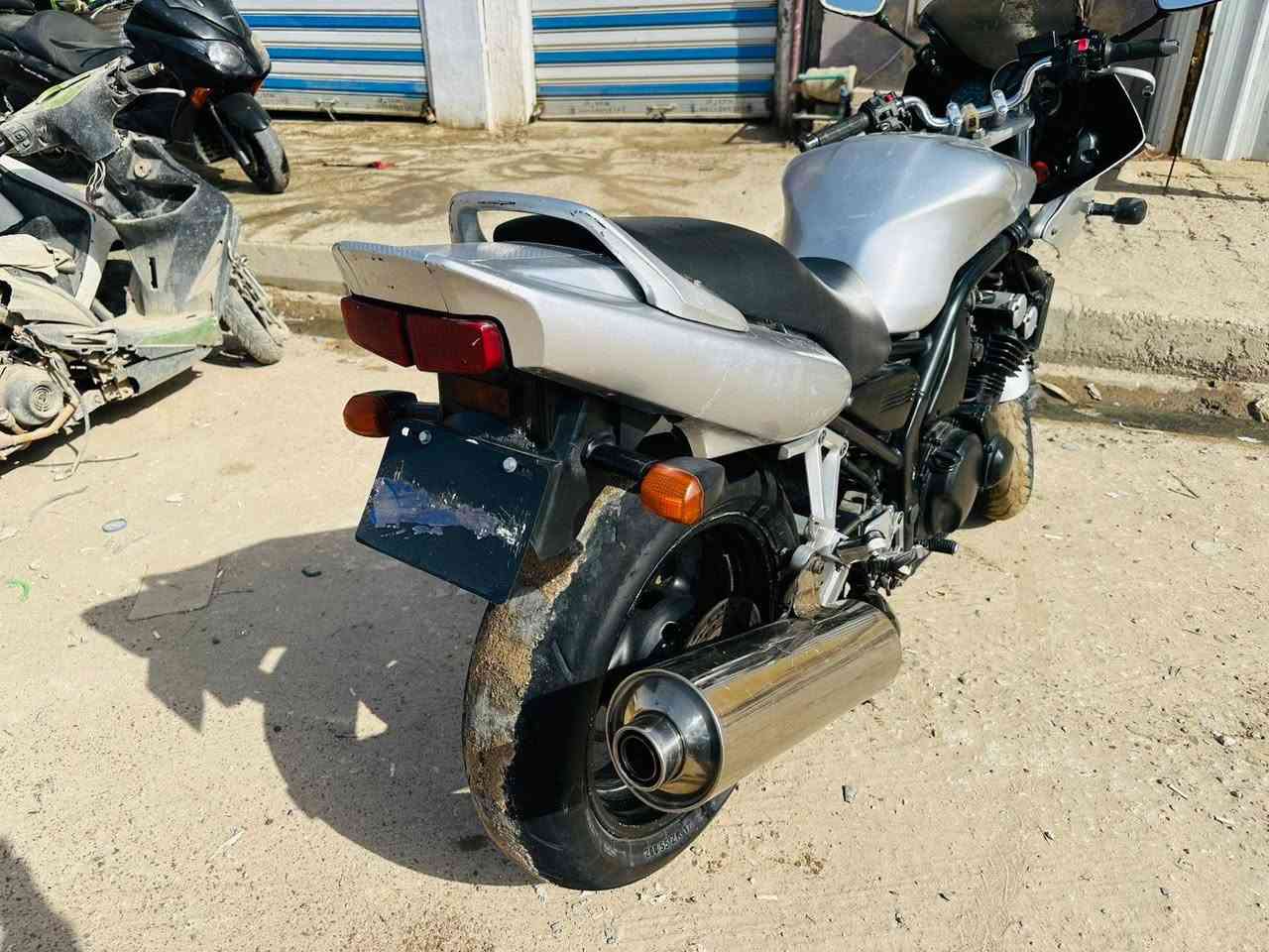 سلام عليكم شباب دراجه ياماهه 6000كير مكينه كفاله عامه كهربايات كله شغله مكاني دوانيه اي ستفسار اتصل عله رقم ‏‪***********‬‏
