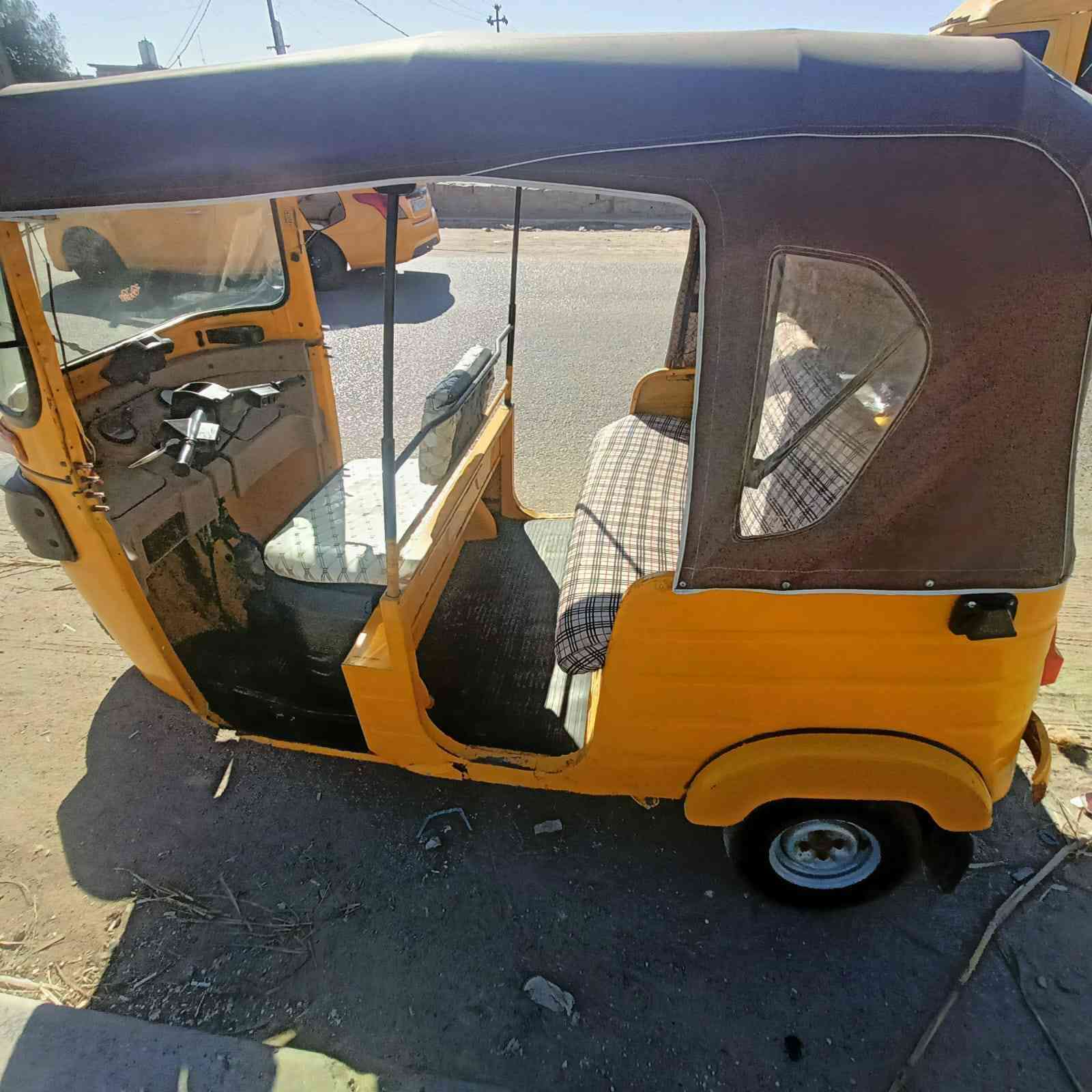 سلام عليكم تكتك باجاج موديل 2019 شهر 12 محسوبه ع 20 تكتك بسمي سنويه 2030 تكتك كدامك هاي نضافته كدامكم مكينه كهربايئات كلشي مابيه نعمه من الله رايده 5 وربع 5250 مكاني بلبصره القديمه وهذه رقمي *********** اليريد يشتري بخدمته والماعجبه سعر لايكسر بسلعه رجائا اكو هواي تكاتك
